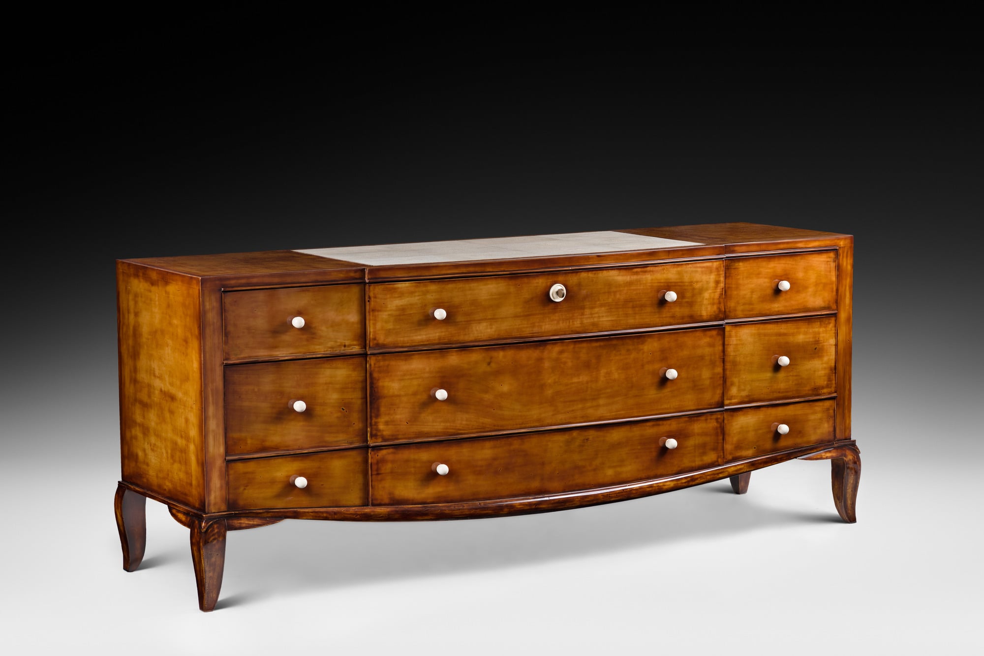 Rare ‘pantalonniere’ chest of drawers, vue 02