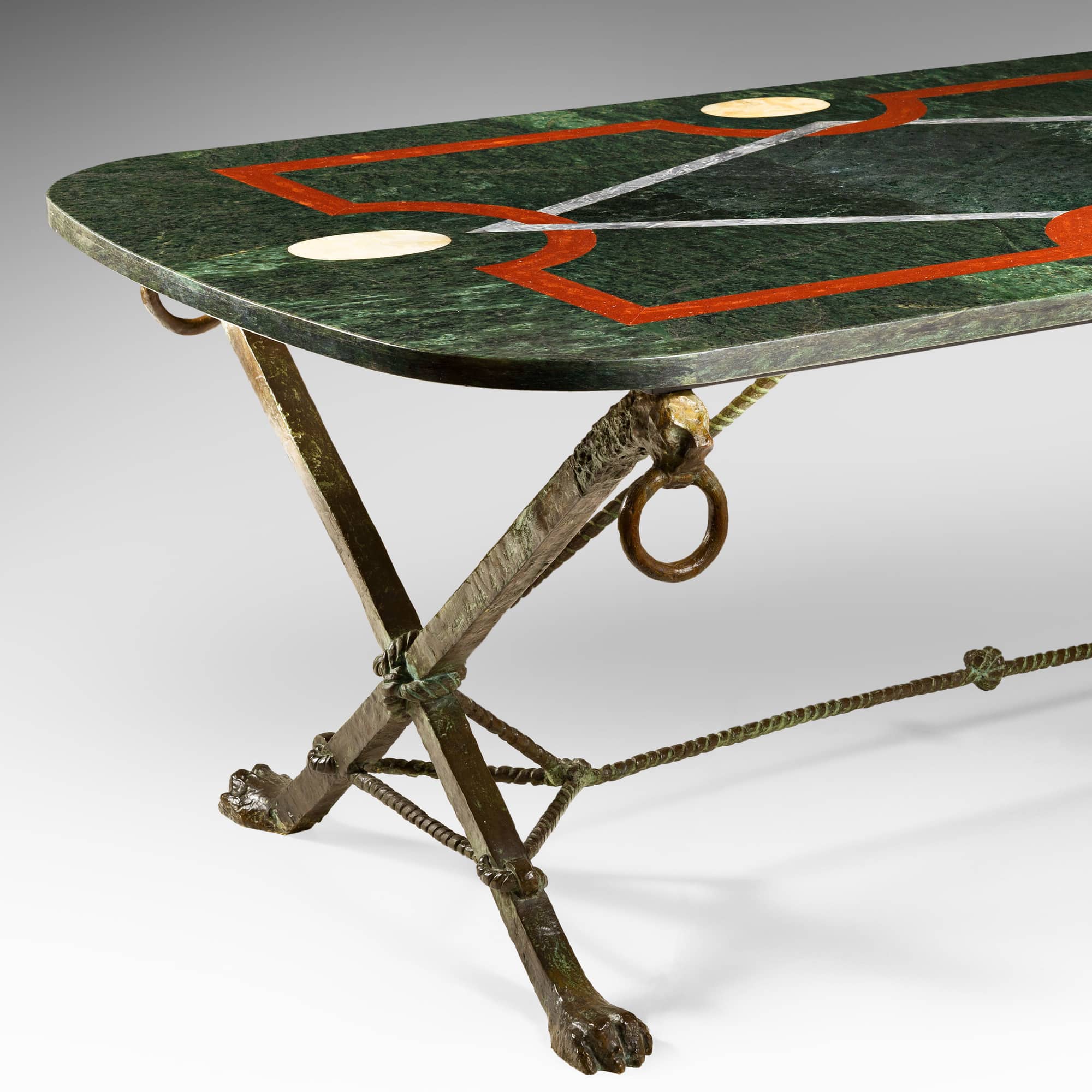 Rare and important table, vue 01