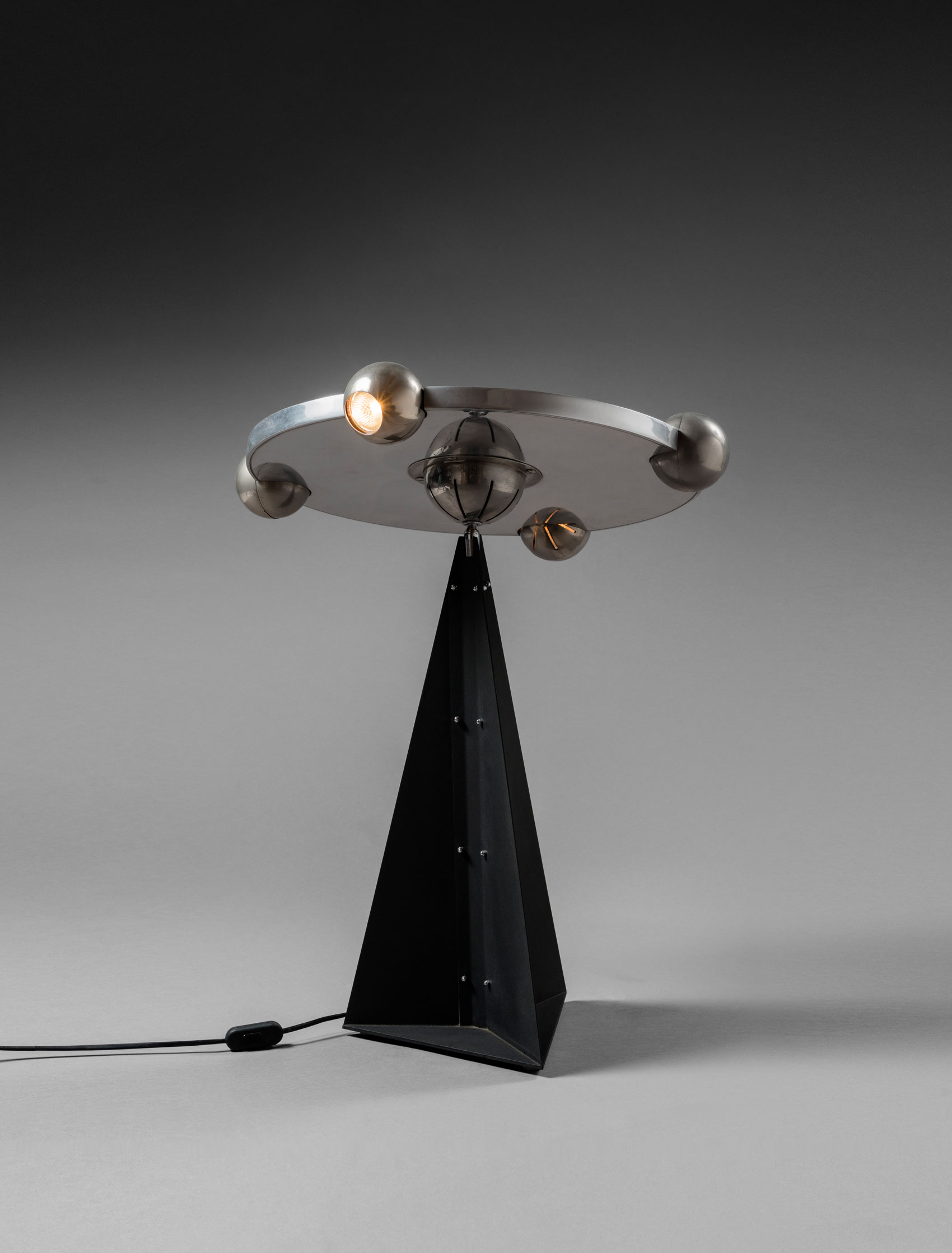 Yonel Lebovici, Lampe «Soucoupe petit modèle», vue 01