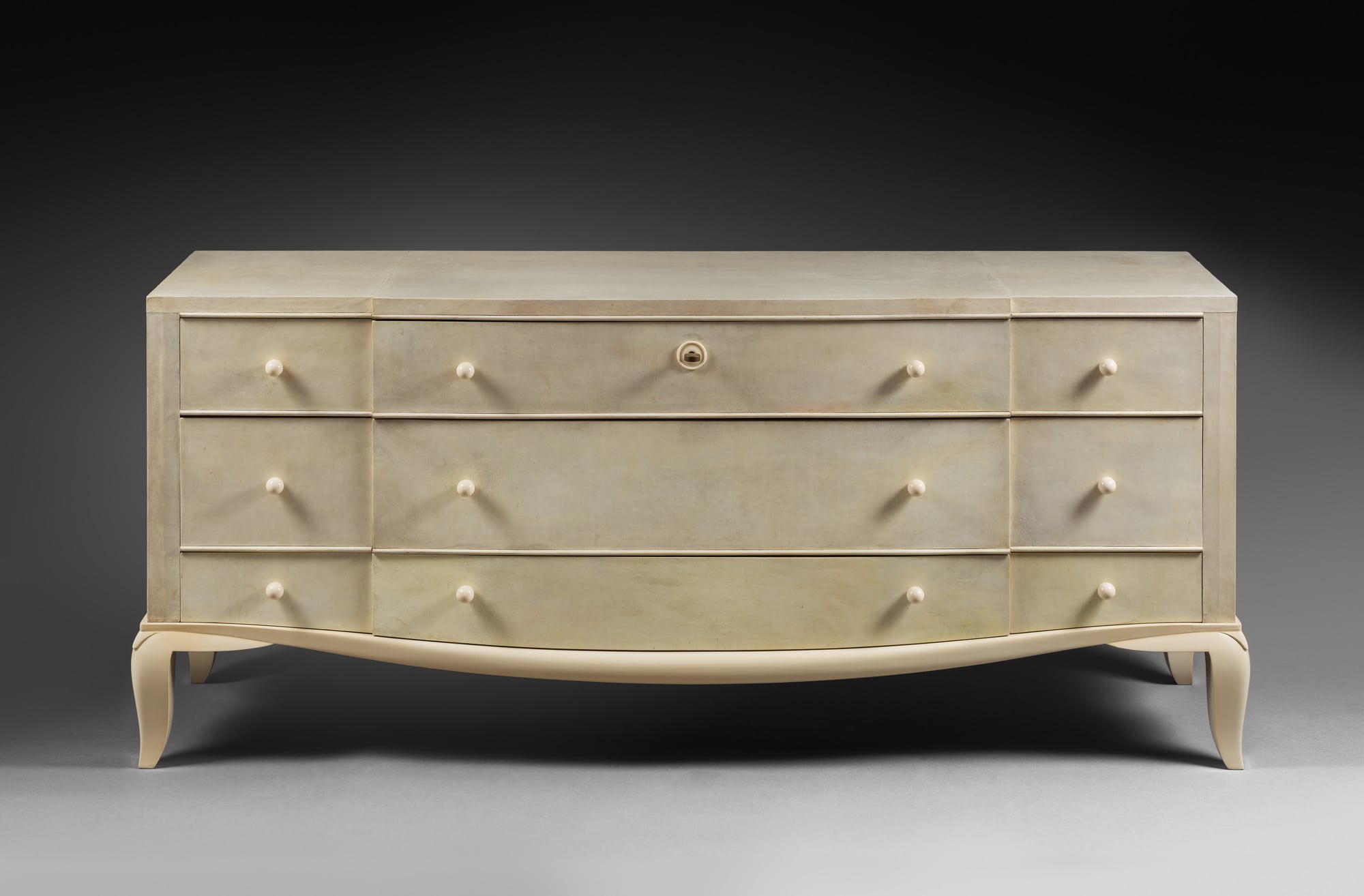 Rare ‘pantalonniere’ chest of drawers, vue 01