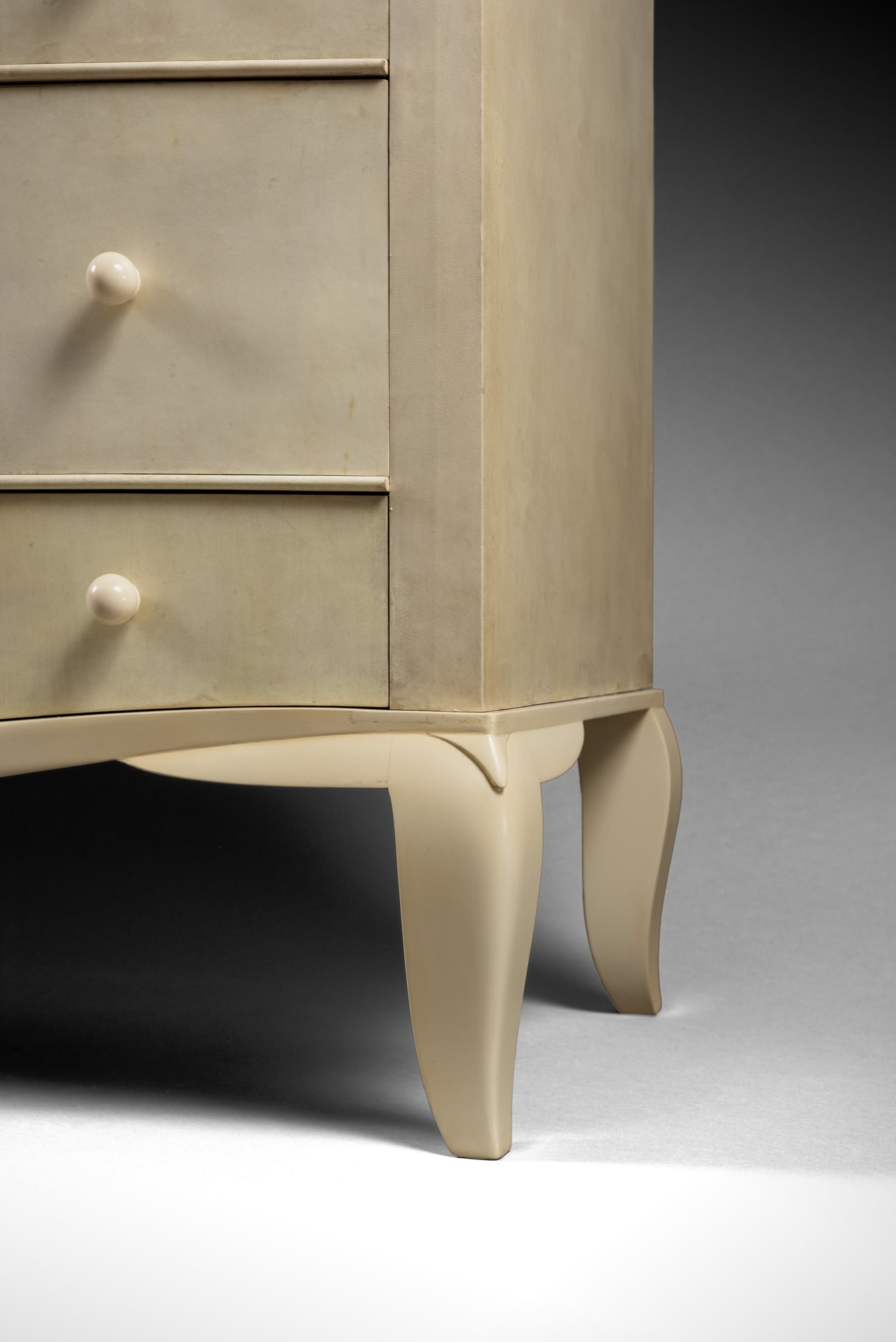 Rare ‘pantalonniere’ chest of drawers, vue 04