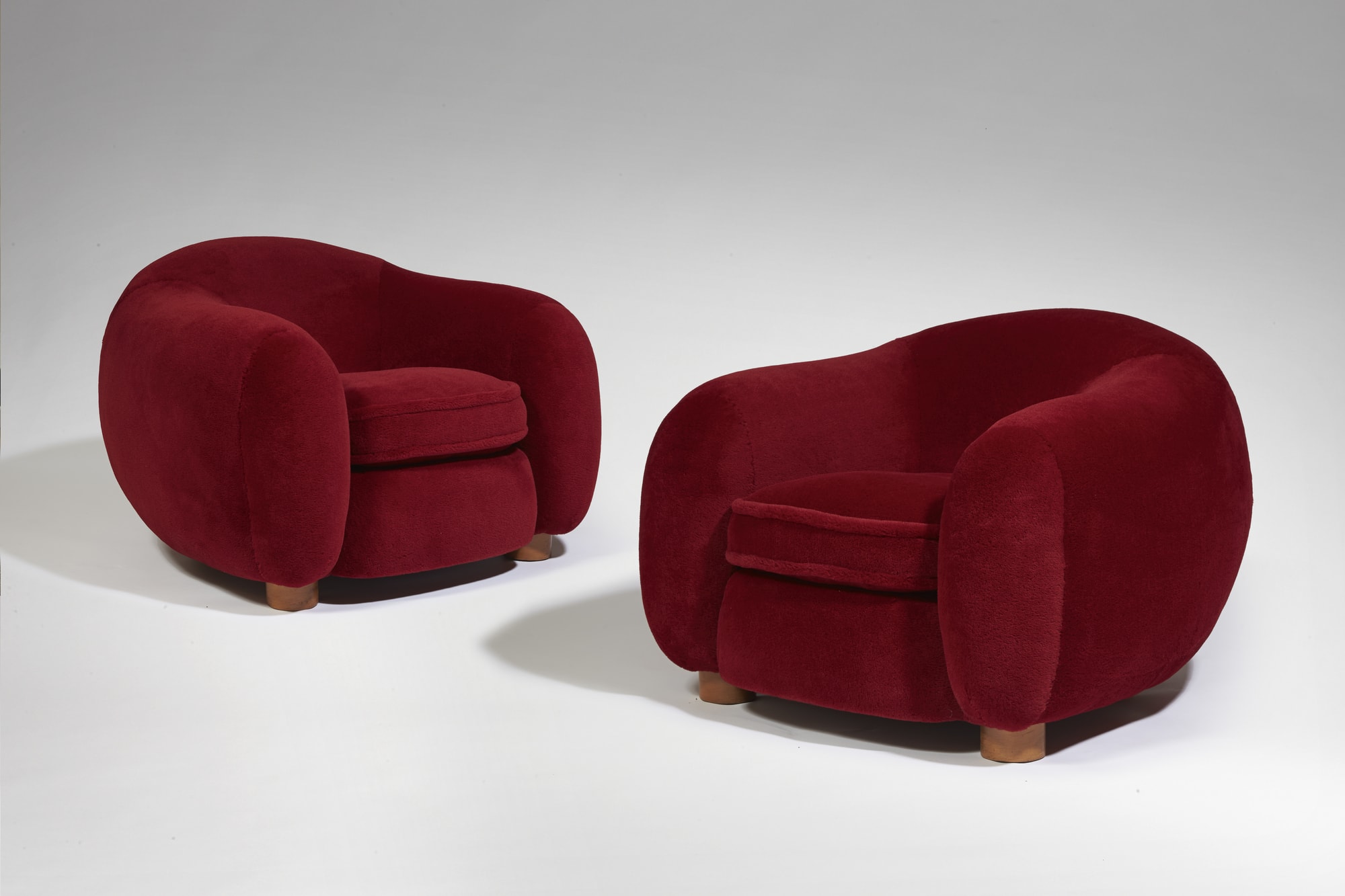 Pair Of Ours Polaire Armchairs Galerie Chastel Marechal Pair Of Ours Polaire Armchairs Galerie Chastel Marechal