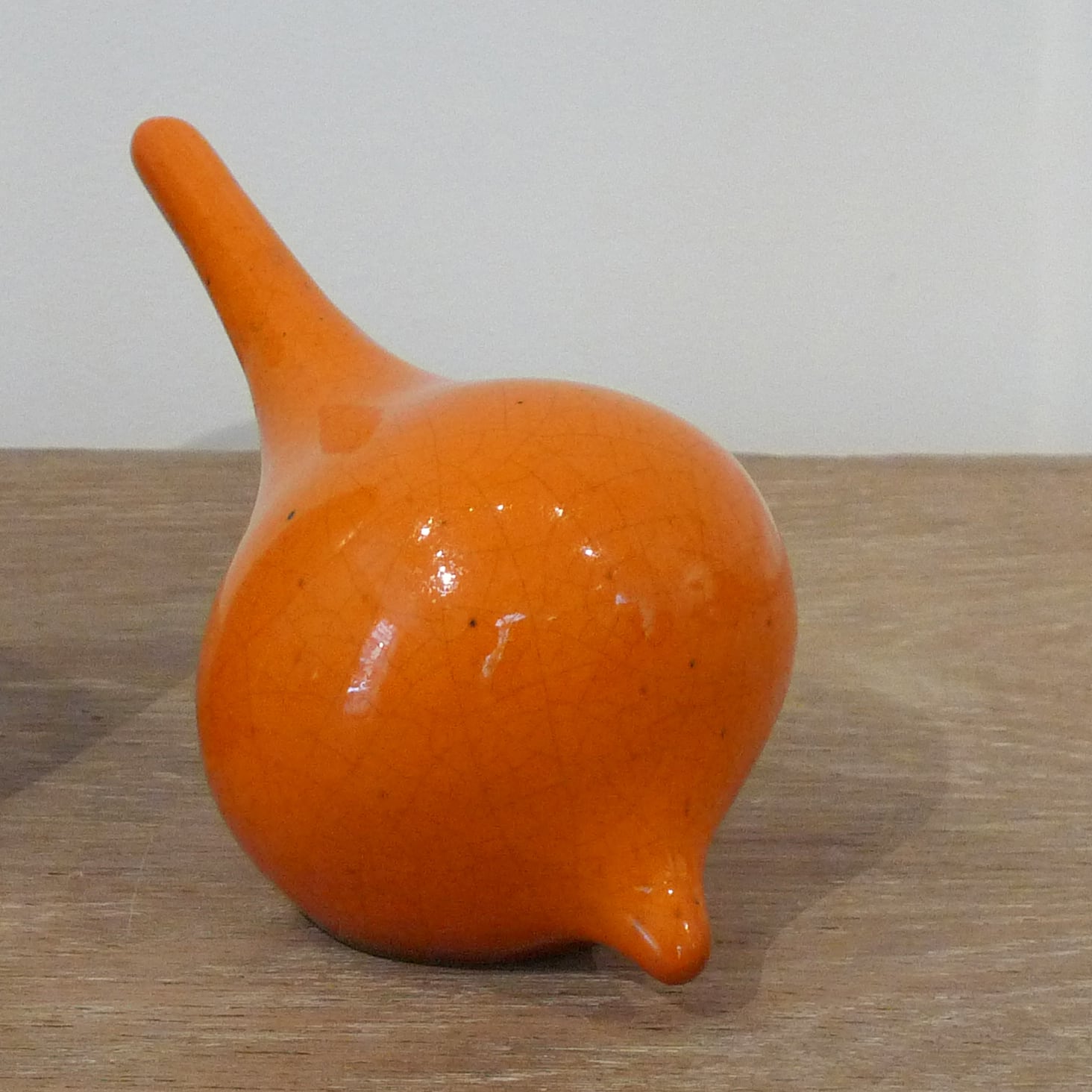 Toupie orange, vue 01