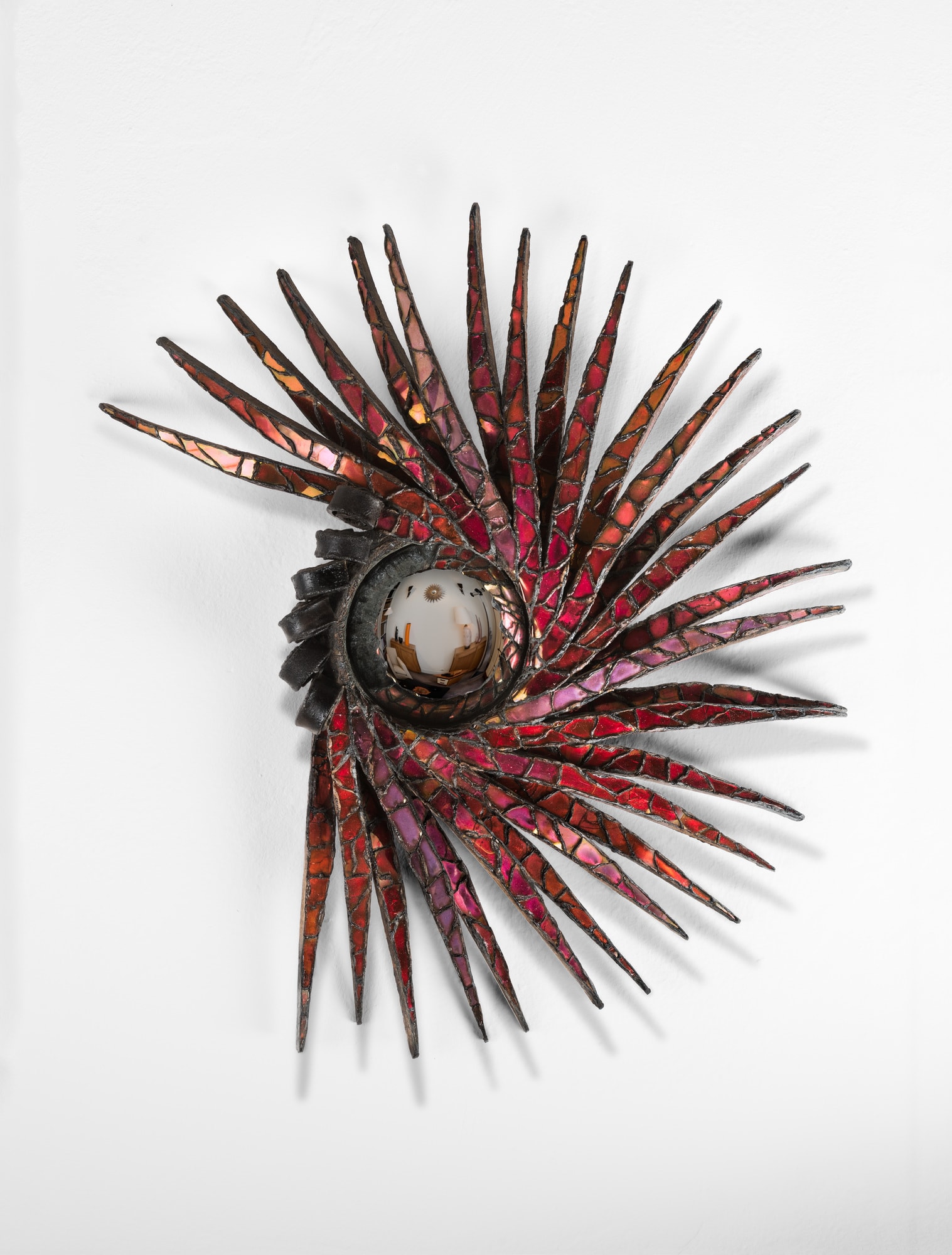 Rare ‘Crête de Coq’ mirror, vue 01