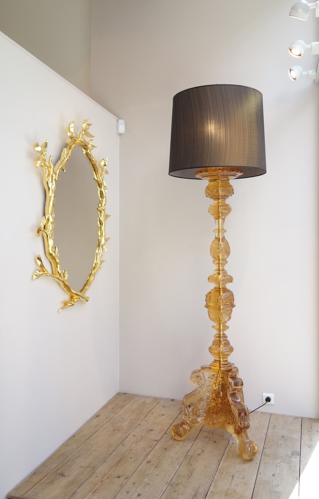 Marianna Kennedy, Lampadaire “Cawdor”, vue 01