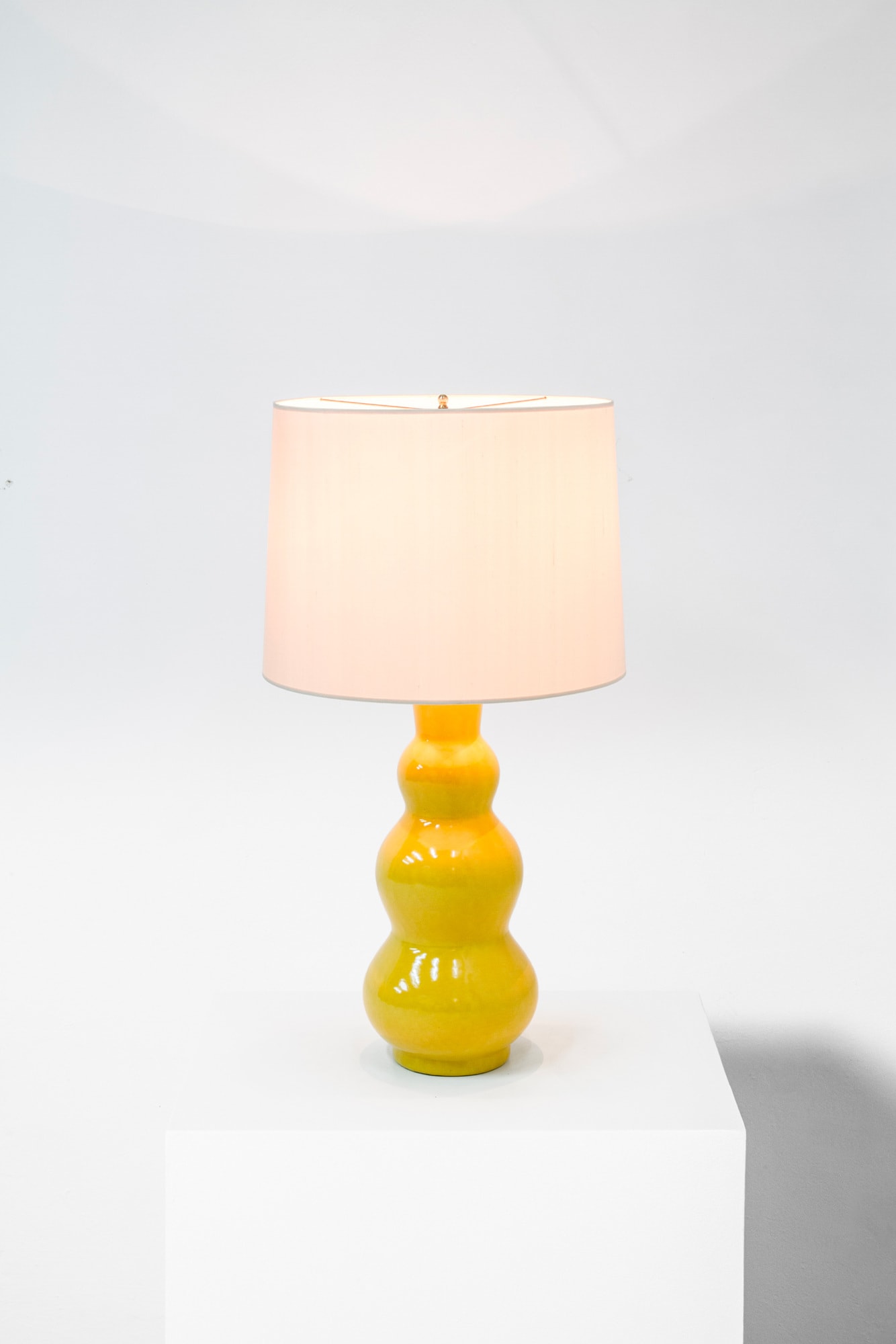 Ateliers Martine et Paul Poiret, Vase monté en lampe, vue 01