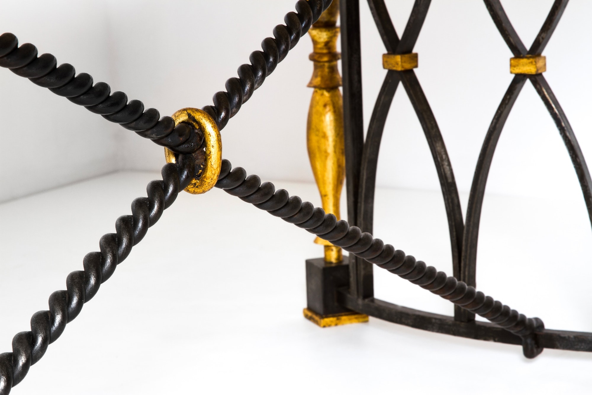 Gilbert Poillerat, Table de milieu, vue 02