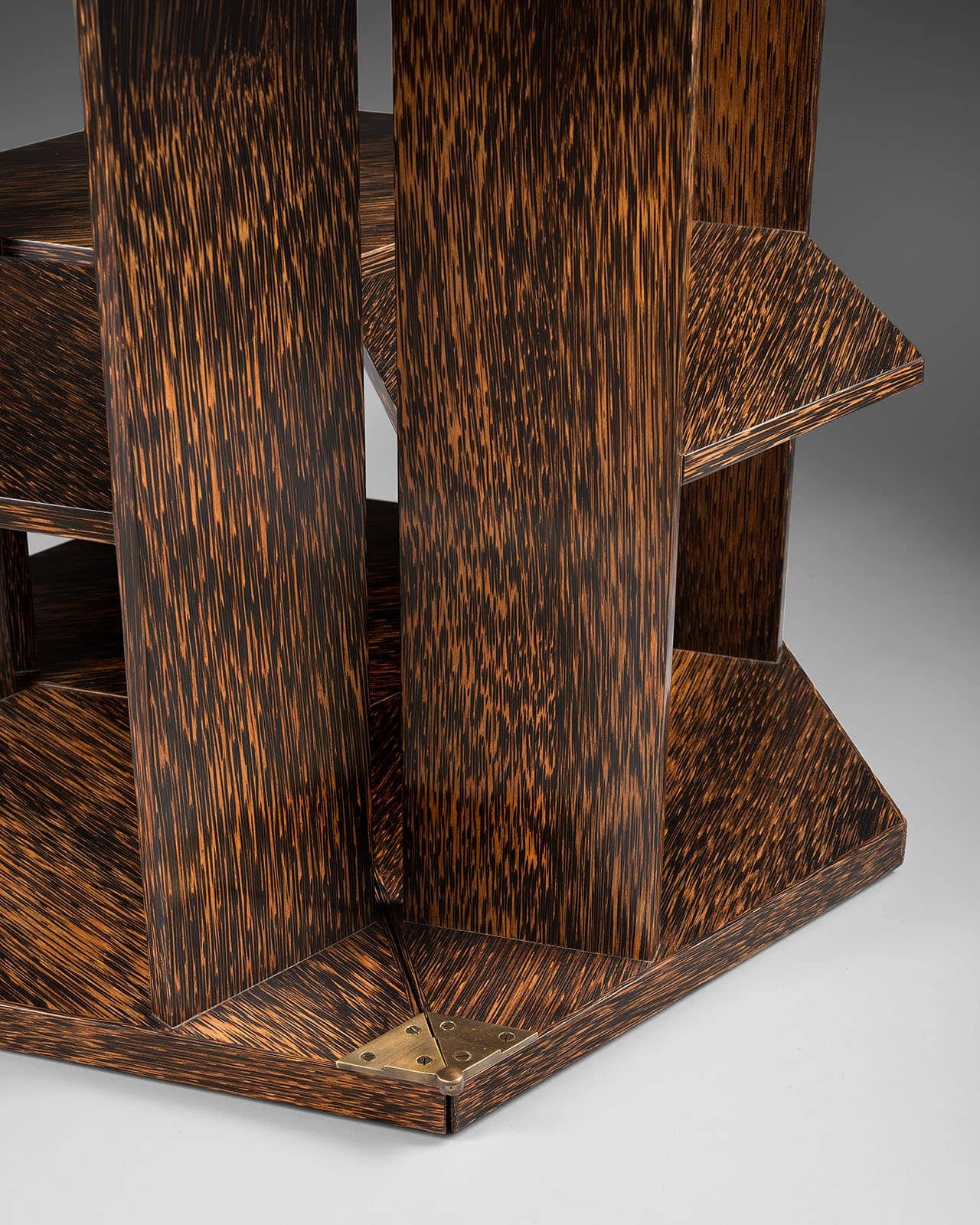 Eugène Printz, Rare et exceptionnelle table «Eventail» ou «Mouchoir» (vendu), vue 02