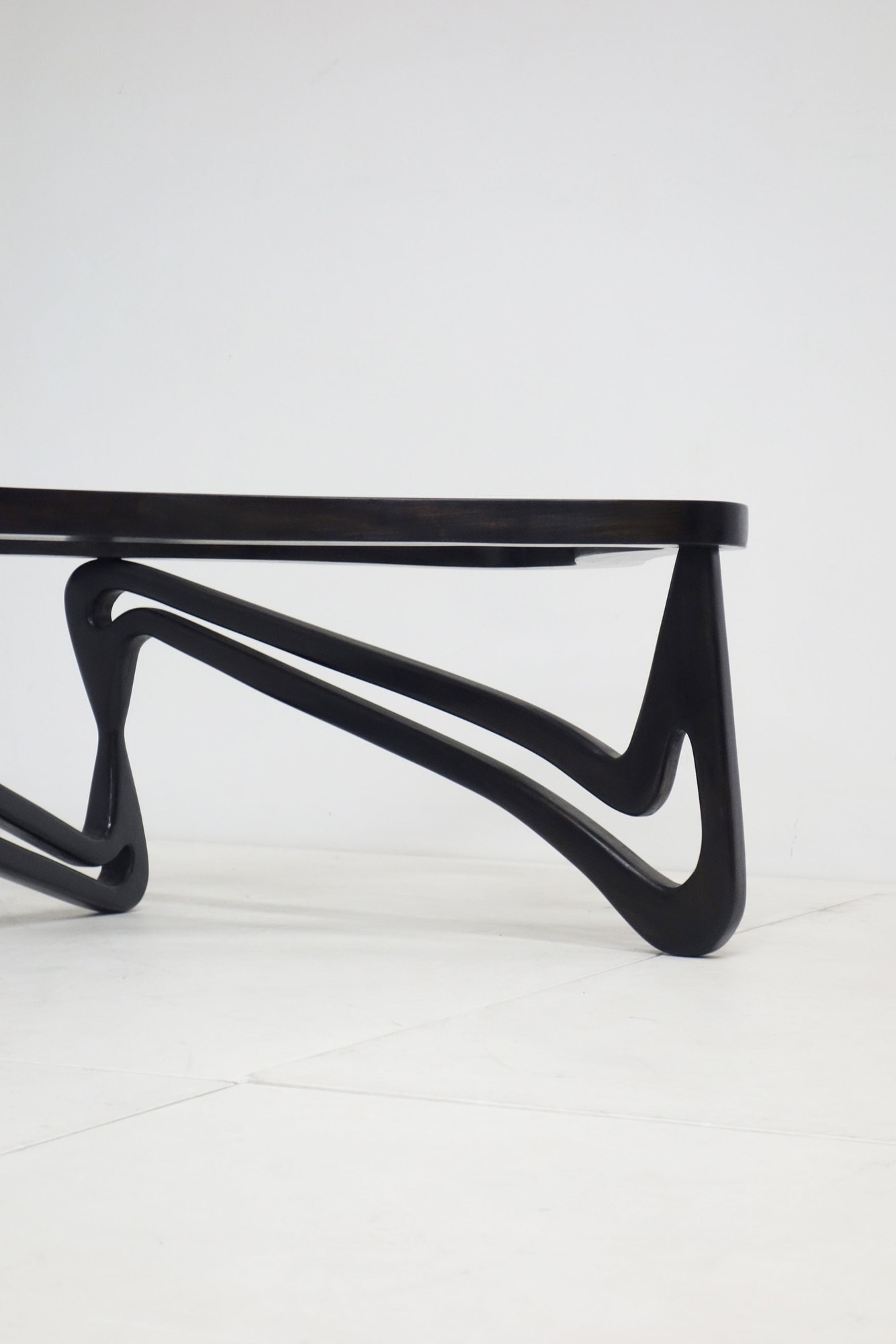 Giuseppe Scapinelli, Table basse “Agua”, vue 02