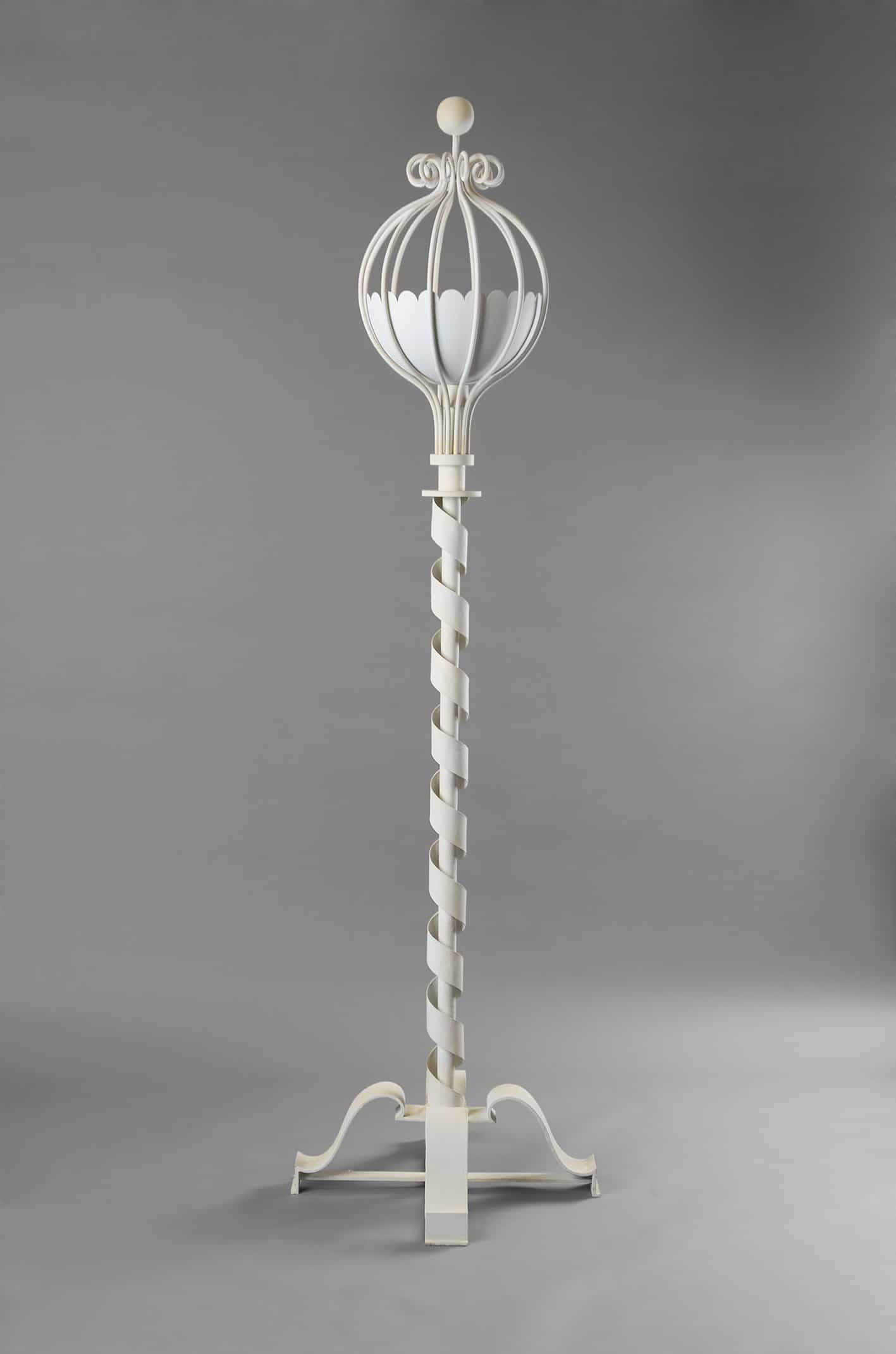 Serge Roche & Gilbert Poillerat, Rare lampadaire, vue 02