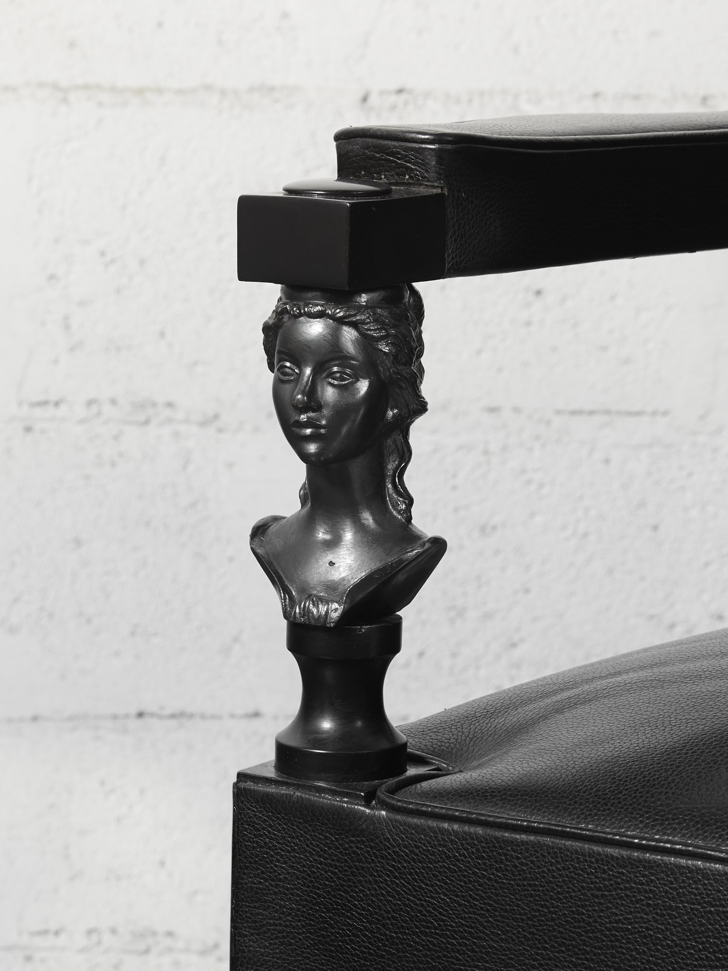 André Arbus & Vadim Androusov, Paire de fauteuils, vue 03