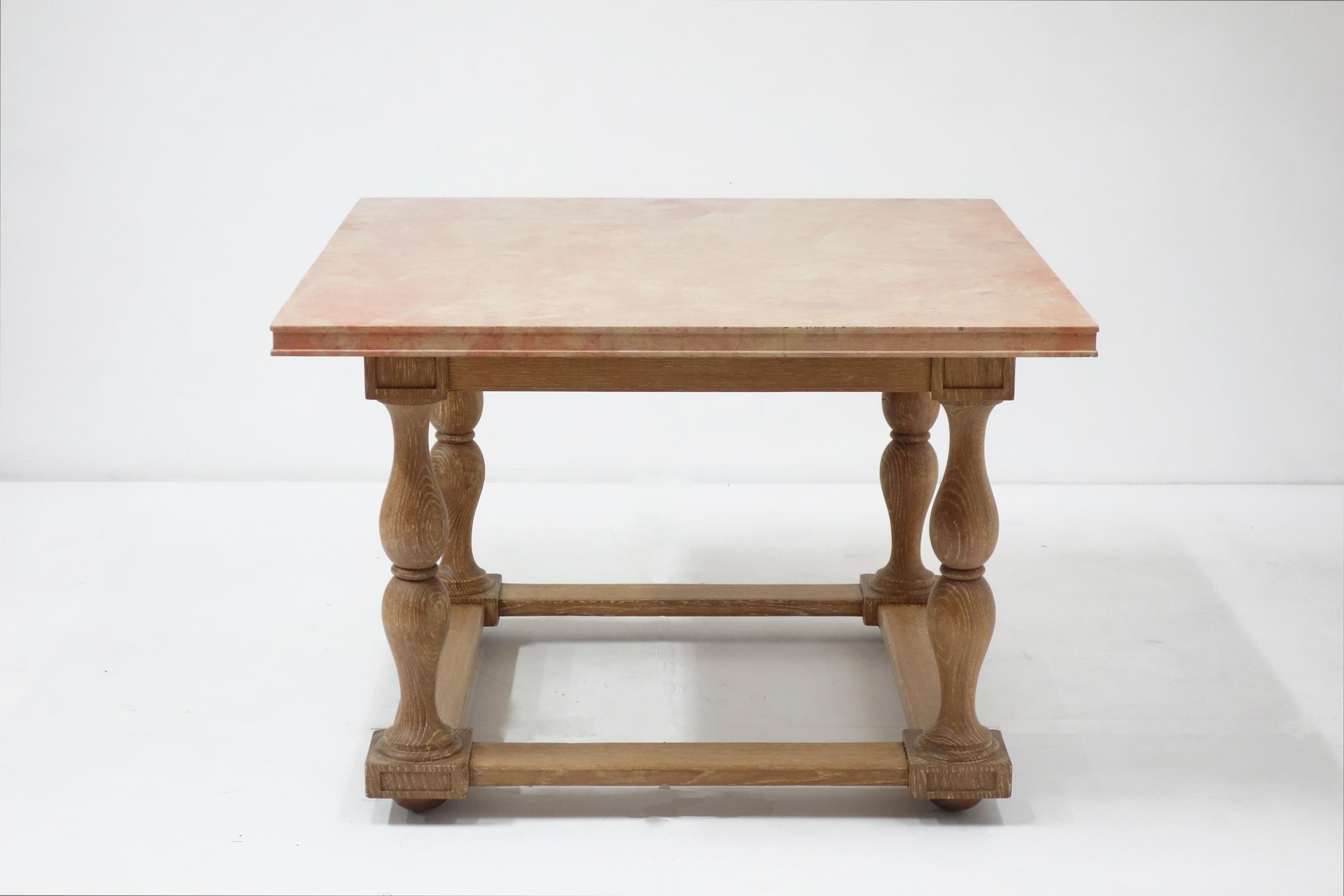 Jean-Charles Moreux, Table, vue 02