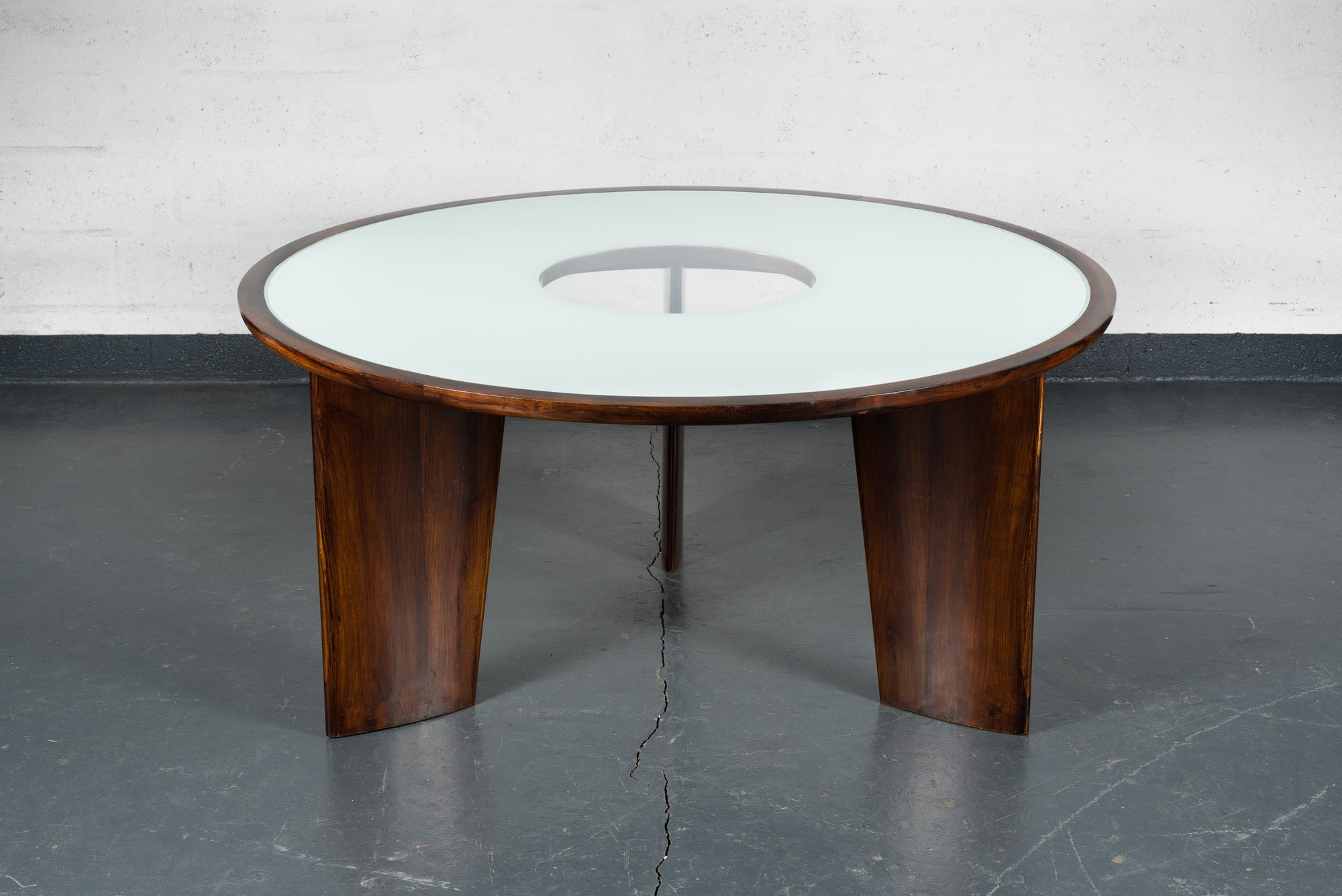 Joaquim Tenreiro, important & rare round table, vue 01
