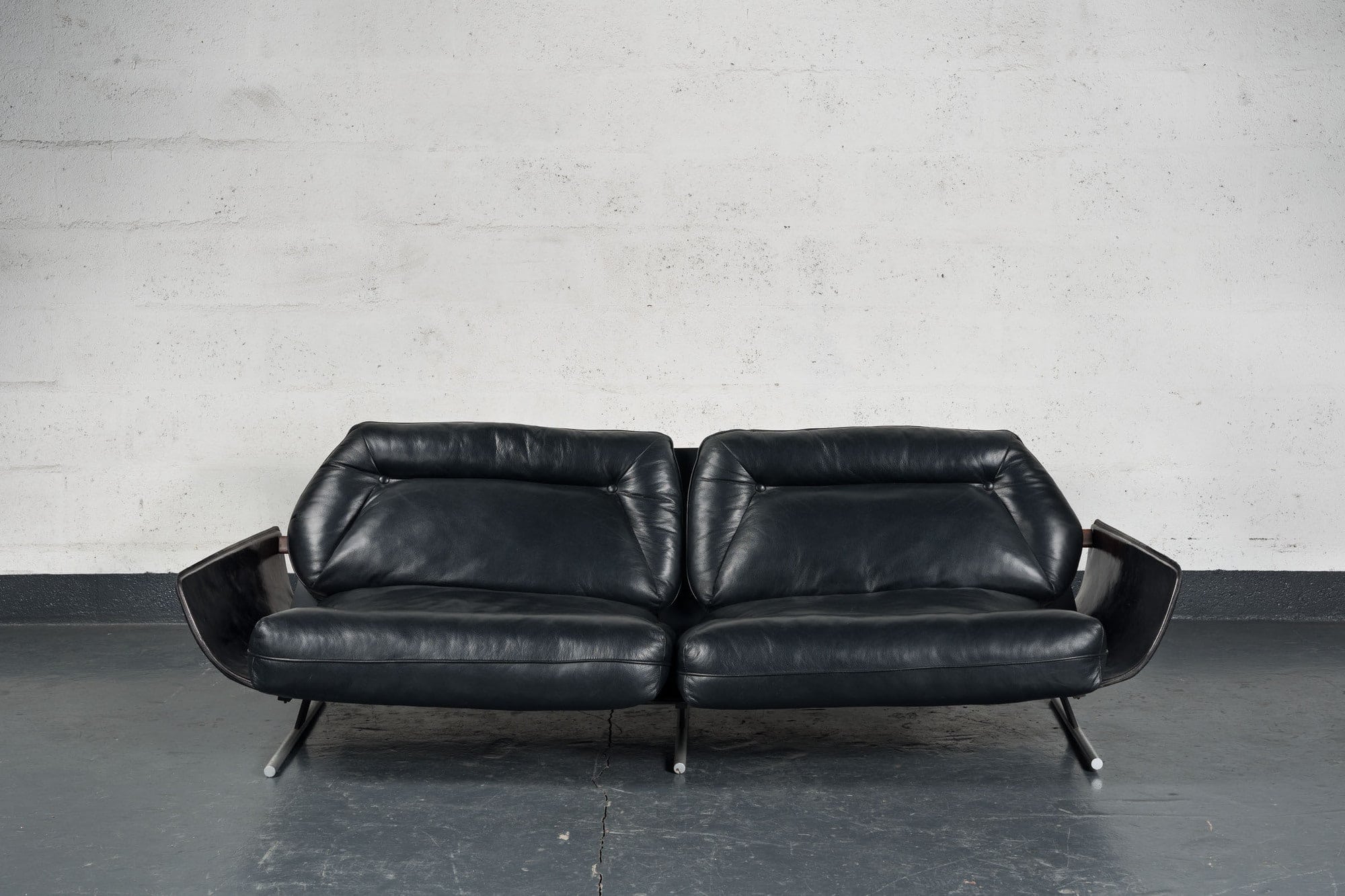 Jorge Zalszupin, Canapé “Presidencial”, vue 03