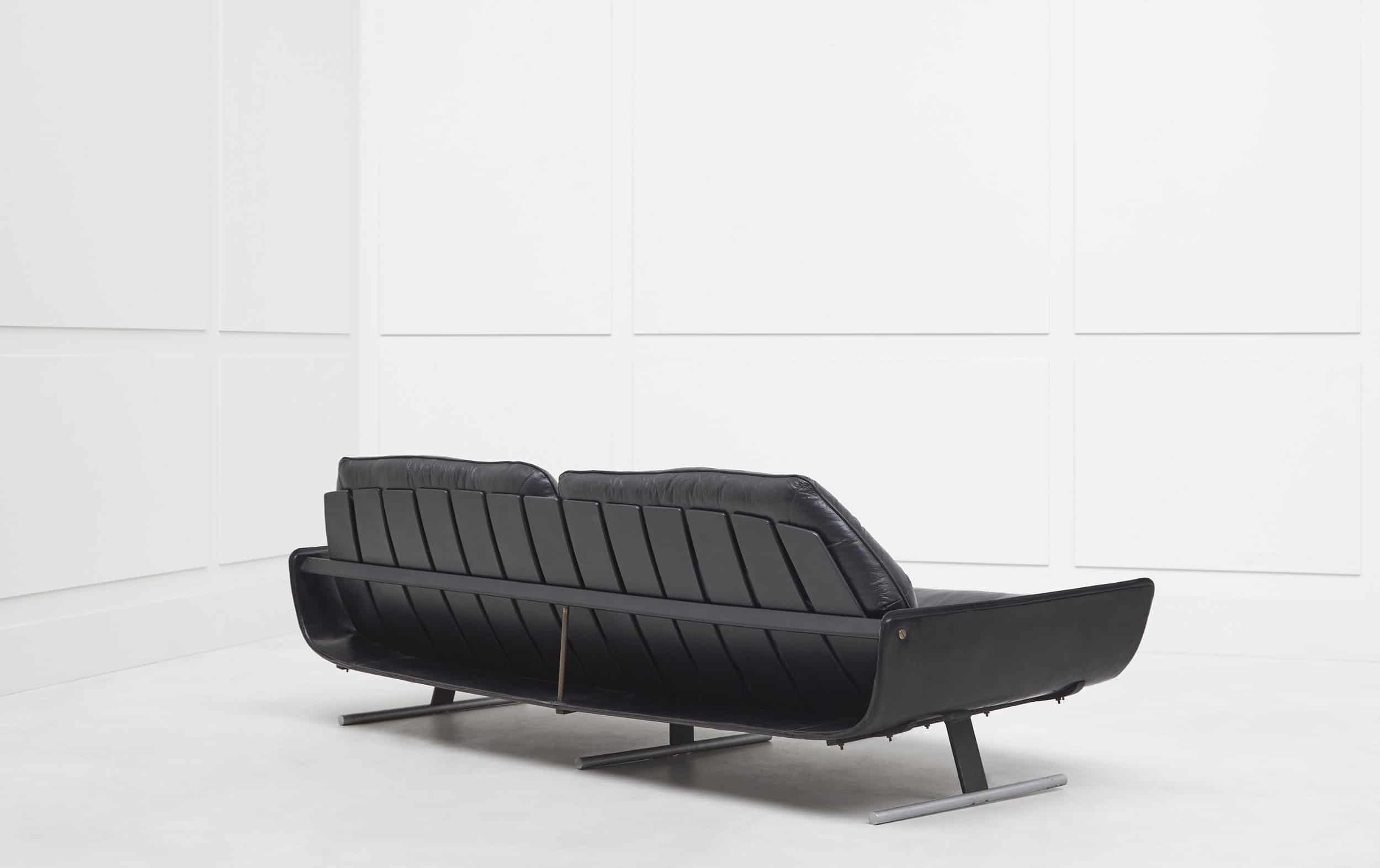 Jorge Zalszupin, “Presidencial” sofa, vue 03