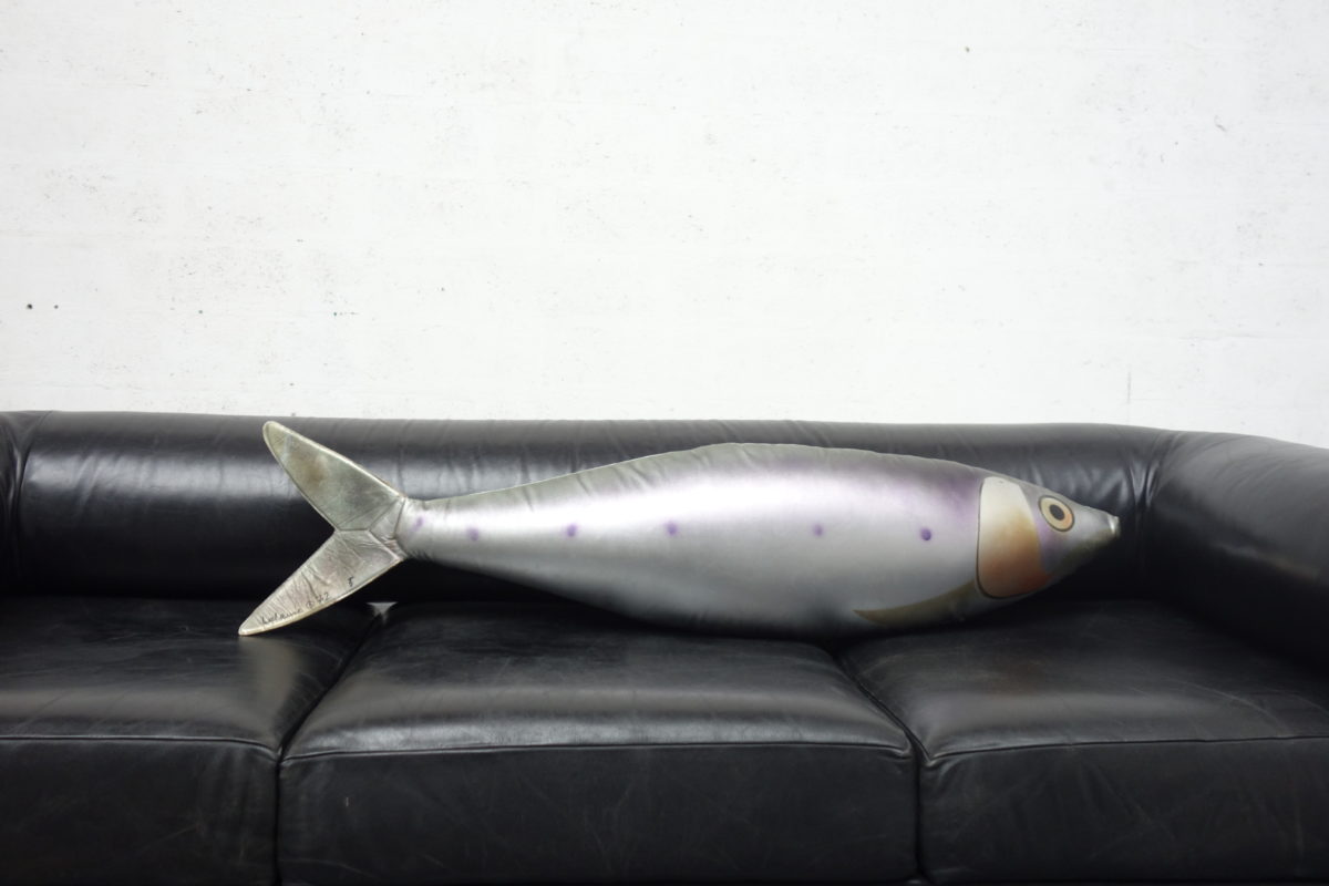 François-Xavier Lalanne, “Sardine” cushion, vue 02