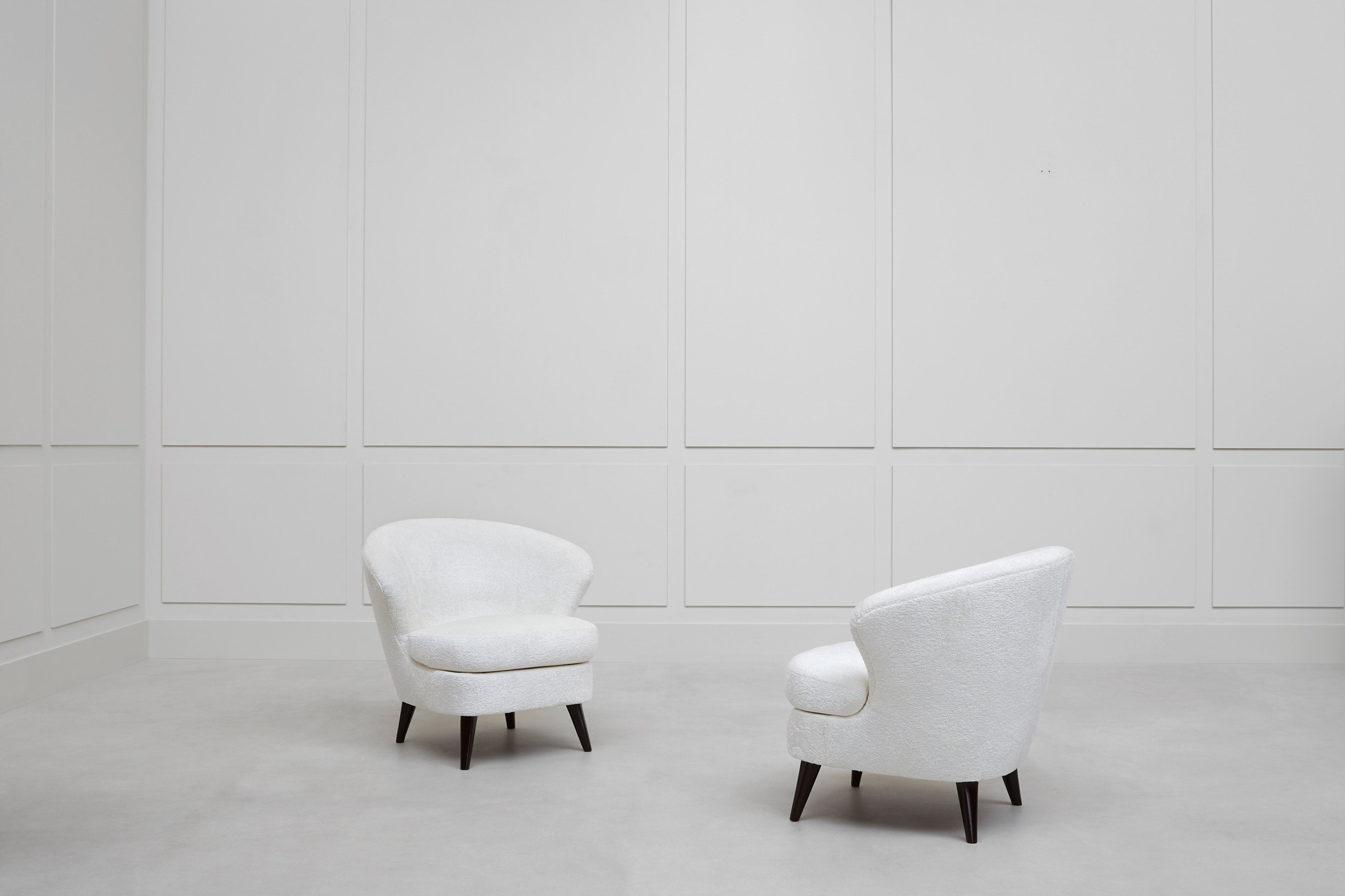 Joaquim Tenreiro, Pair of “Shell” armchairs, vue 02