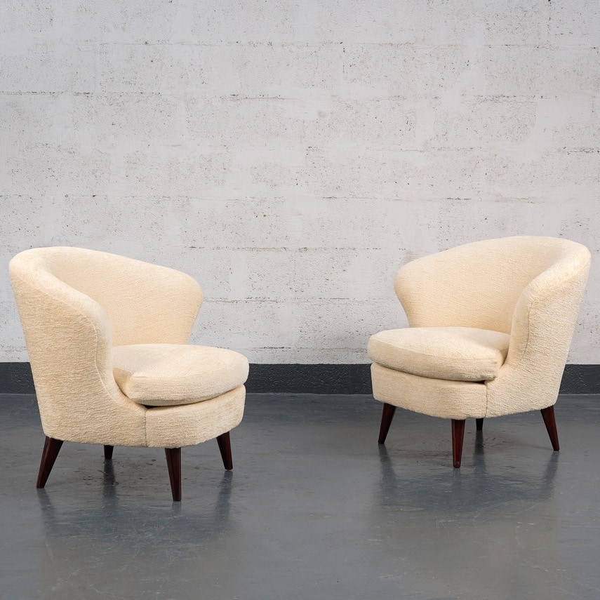 Paire de fauteuils, modèle dit 
