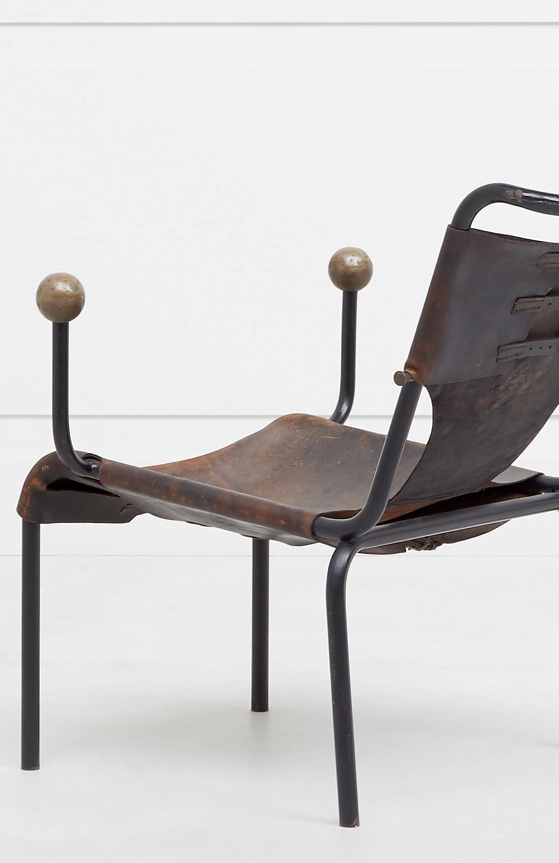 Lina Bo Bardi, Rare et originale chaise “Bola”, vue 03