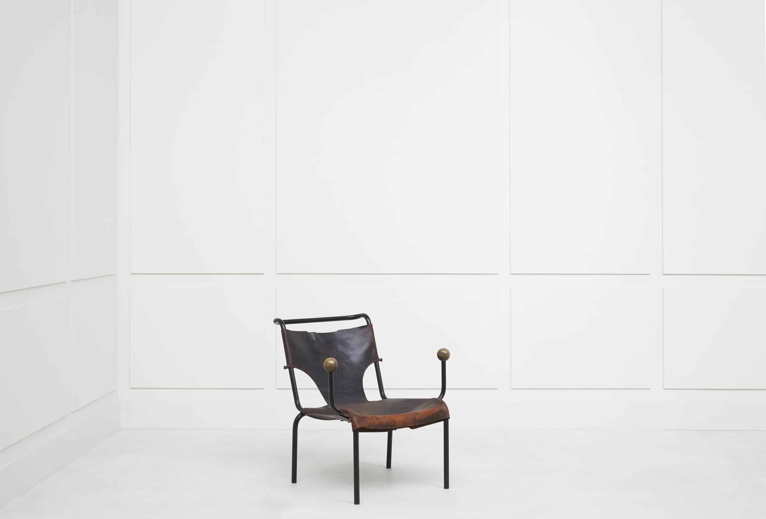 Lina Bo Bardi, Rare et originale chaise “Bola”, vue 02