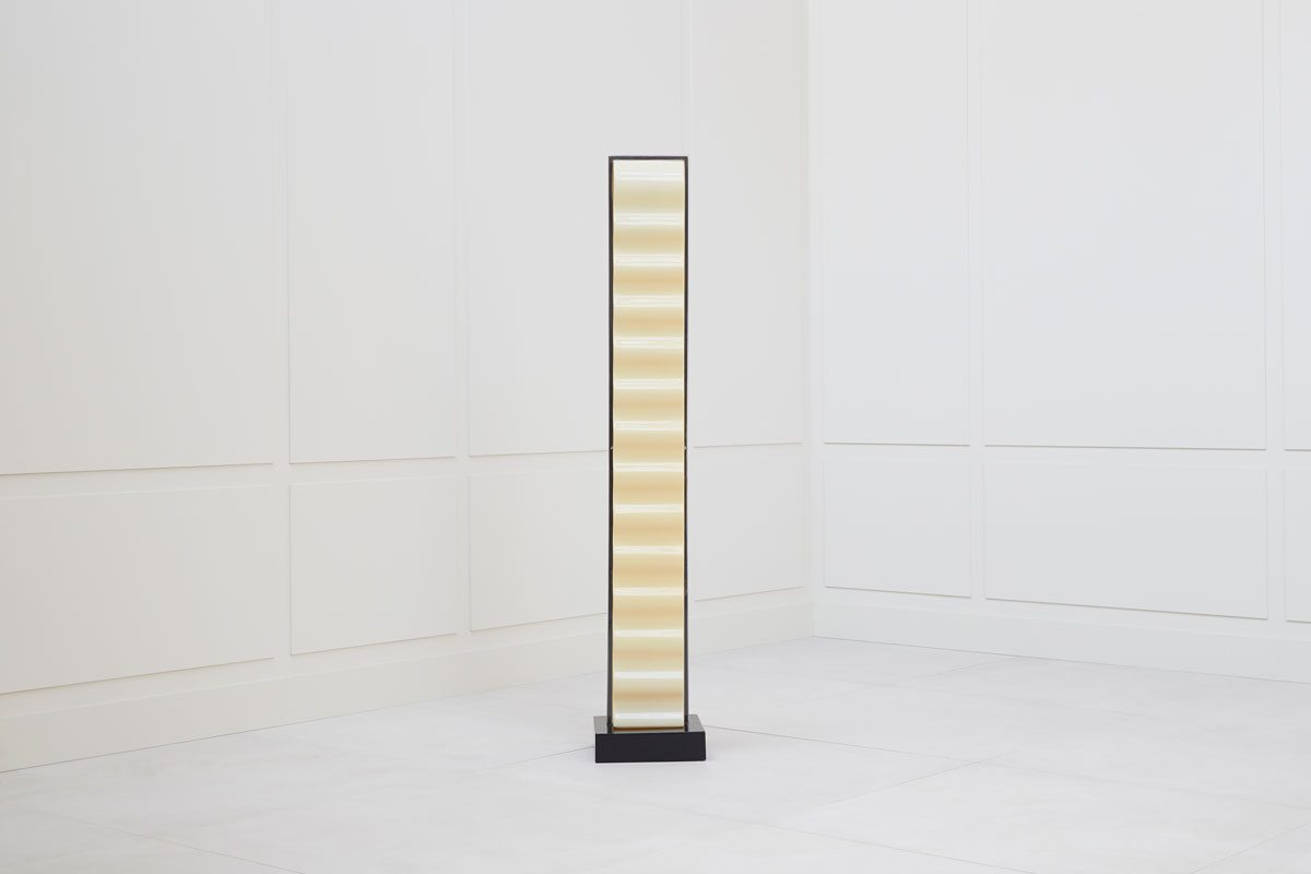 Ettore Sottsass, Lampadaire “Cometa”, vue 01