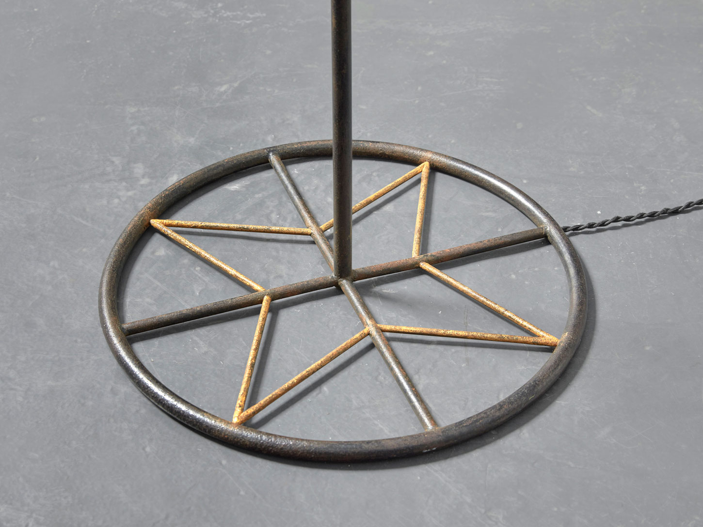 Jean Royère, “Ski” floor lamp, vue 03