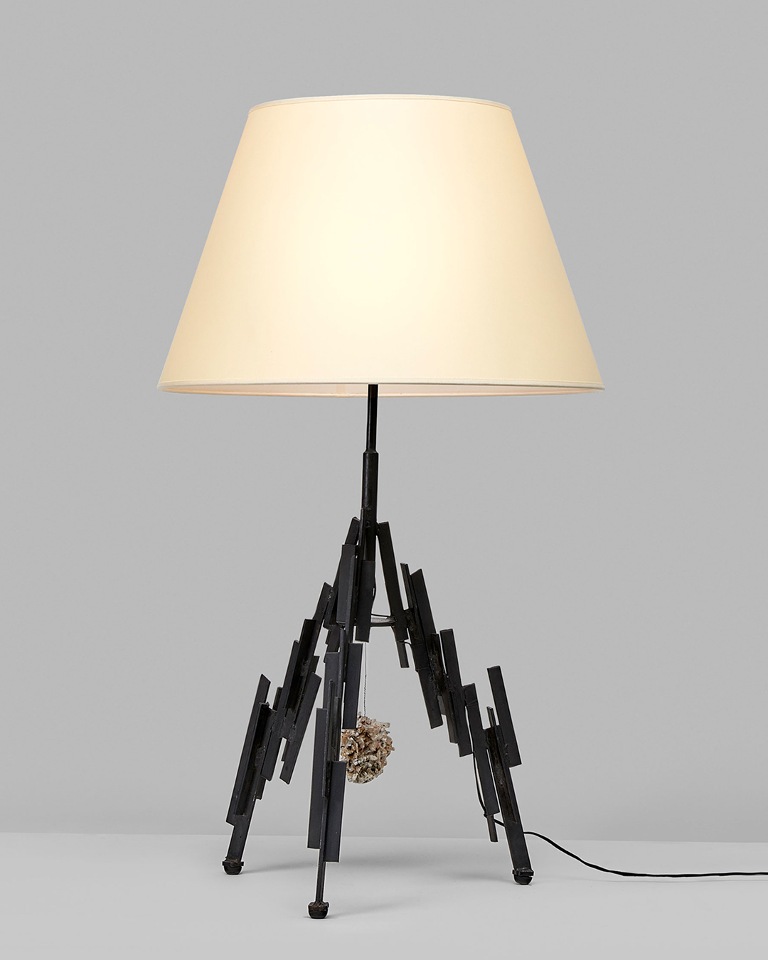 Marc Du Plantier, Importante lampe, vue 01