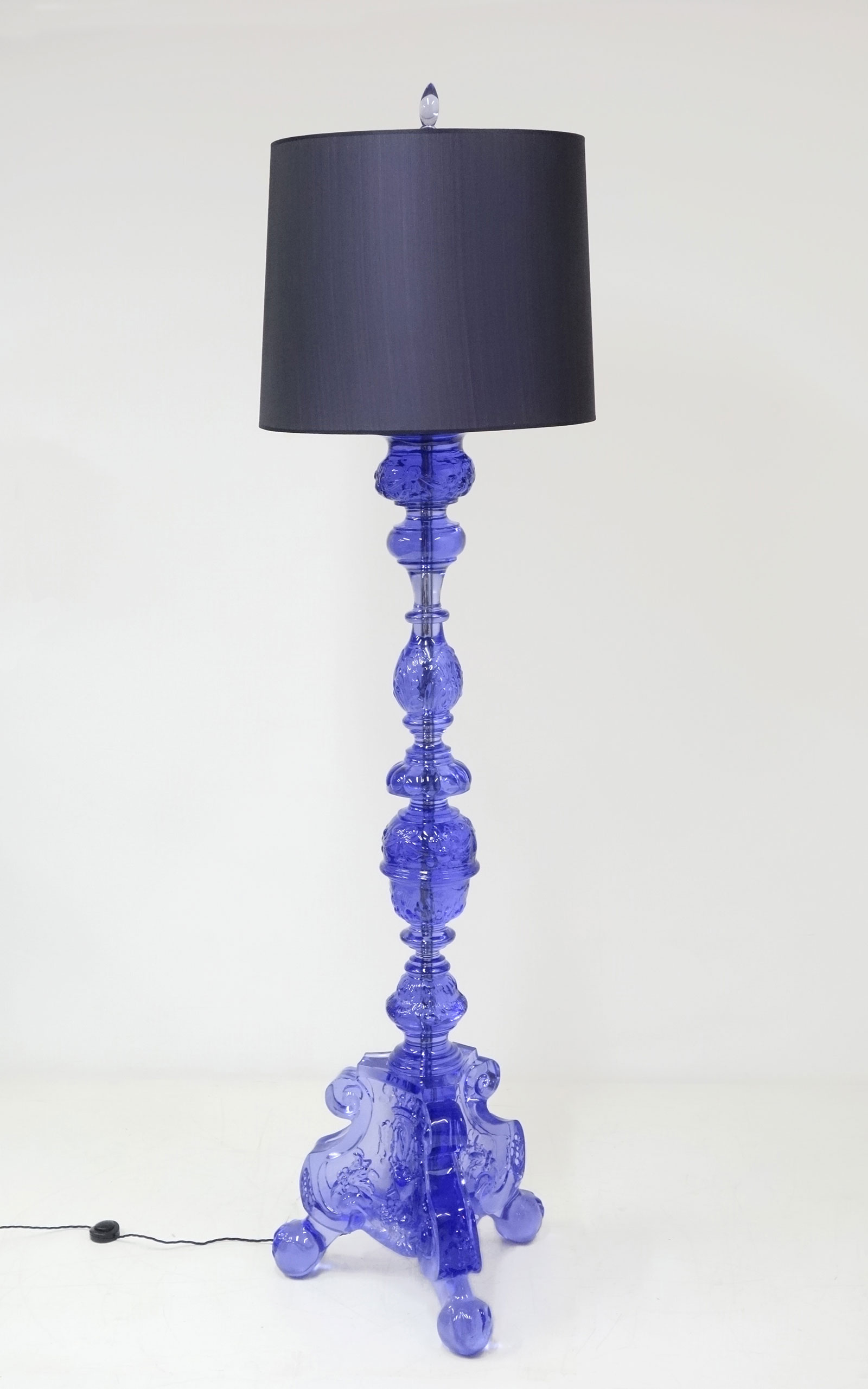 Marianna Kennedy, Lampadaire “Cawdor”, vue 01