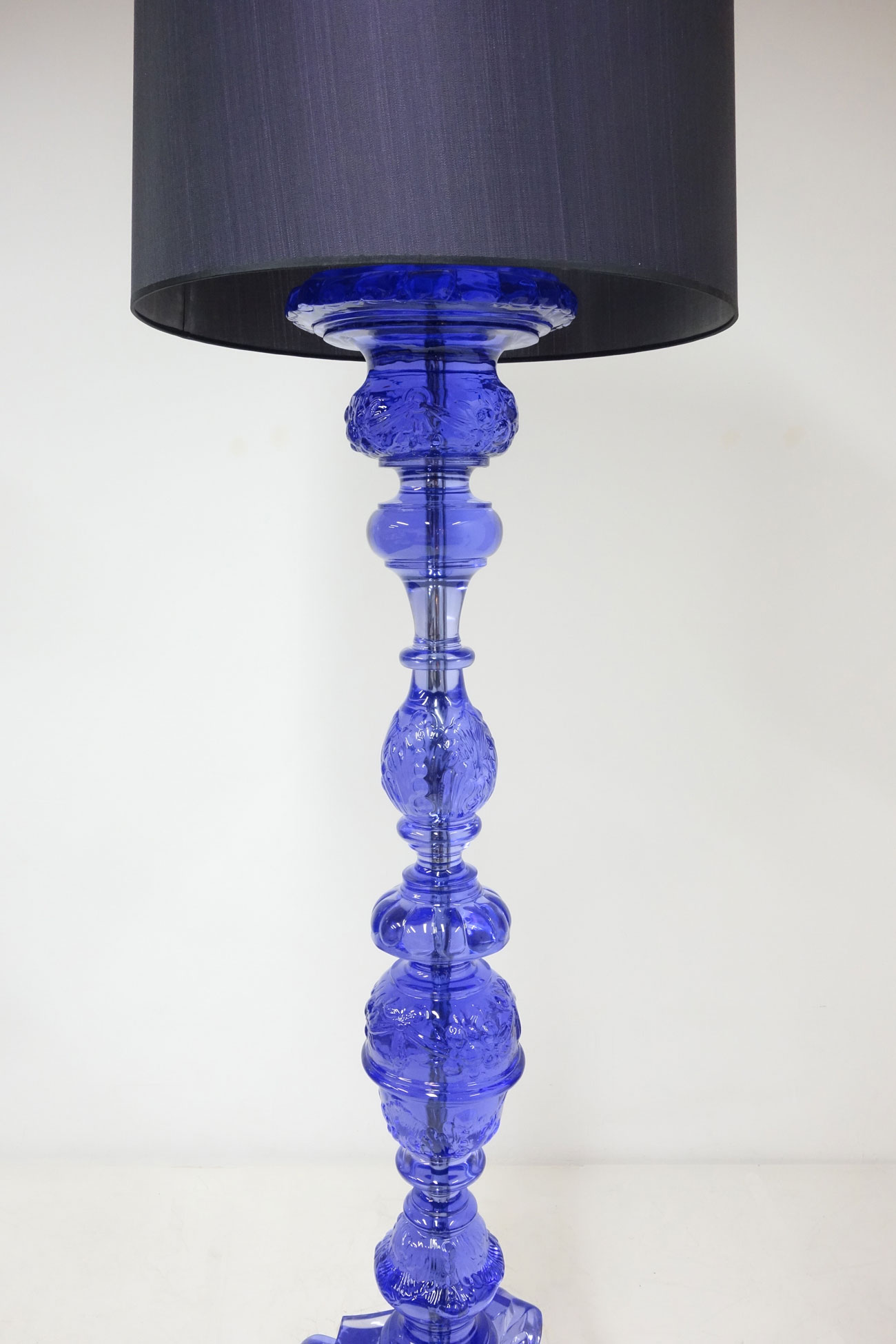 Marianna Kennedy, Lampadaire “Cawdor”, vue 02