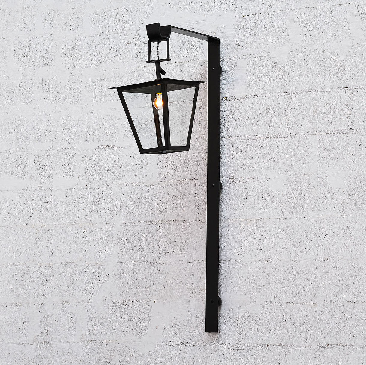Lantern called «Fond perdu»