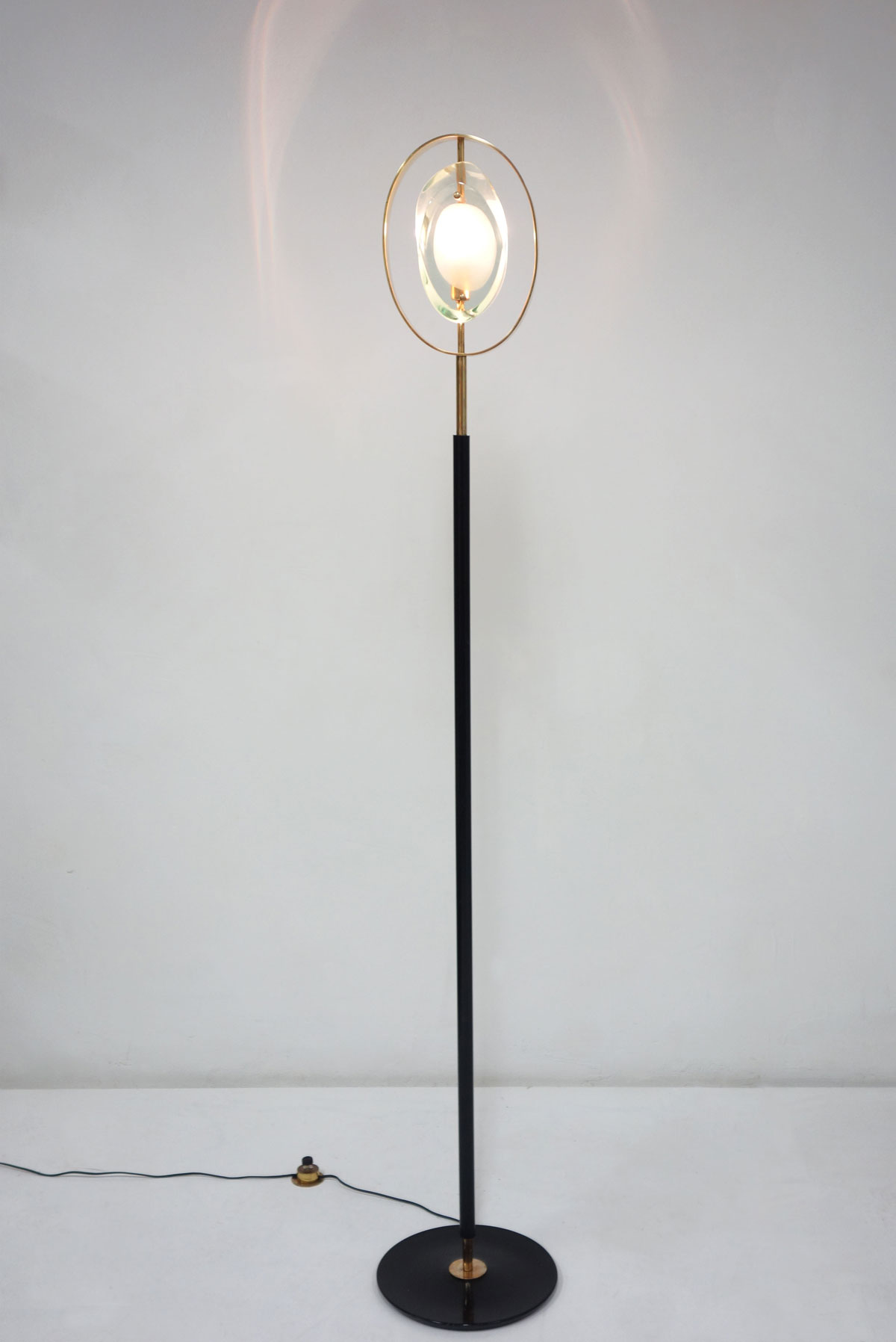 Max Ingrand, Lampadaire “Micro”, modèle 2020, vue 01