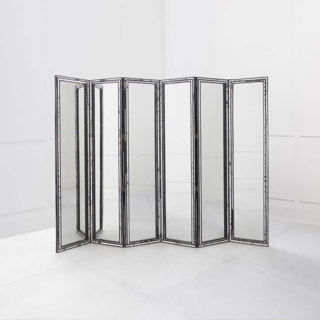 Syrie Maugham, Screen with 6 folders