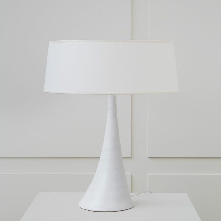 Georges Jouve, Sculpturale lampe en céramique blanche