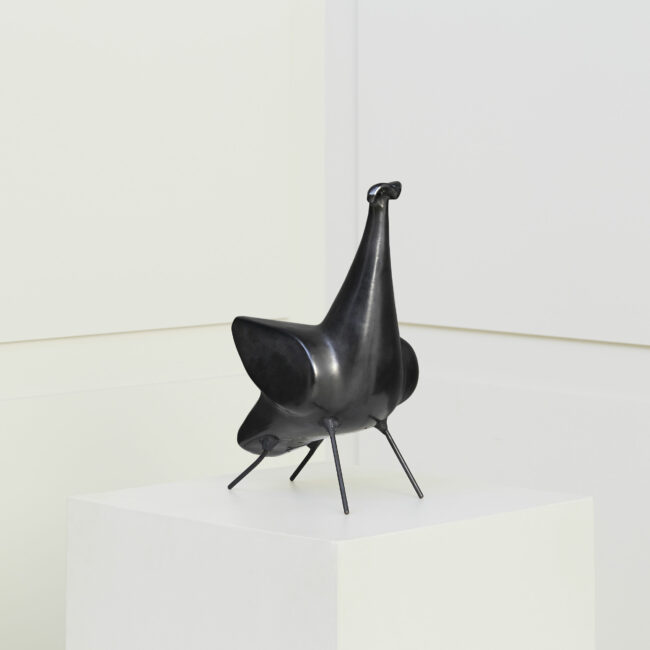 Georges Jouve, Sculpture en céramique «Oiseau 4 pattes»