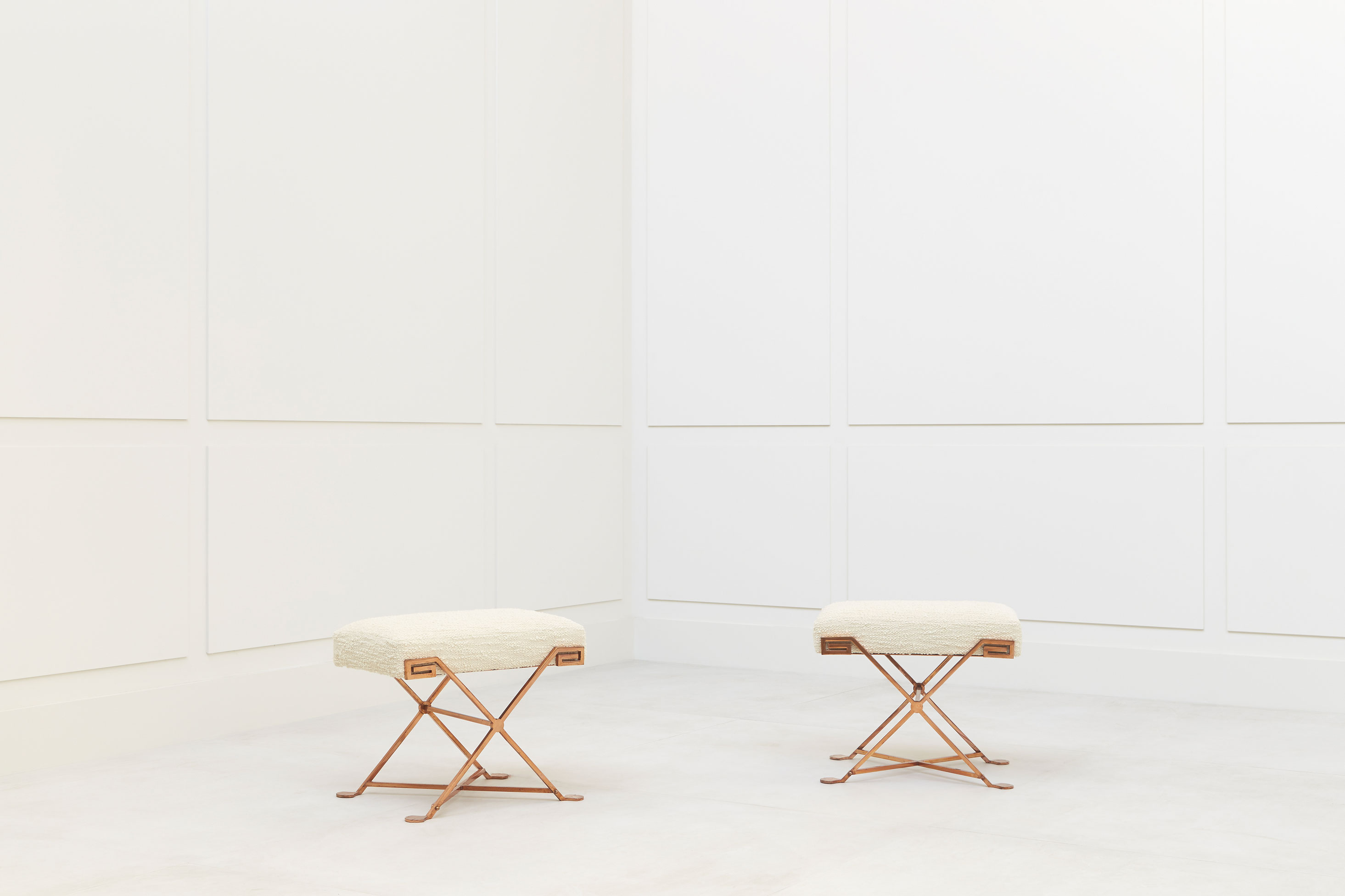 Marcel Coard, Pair of stools, vue 01