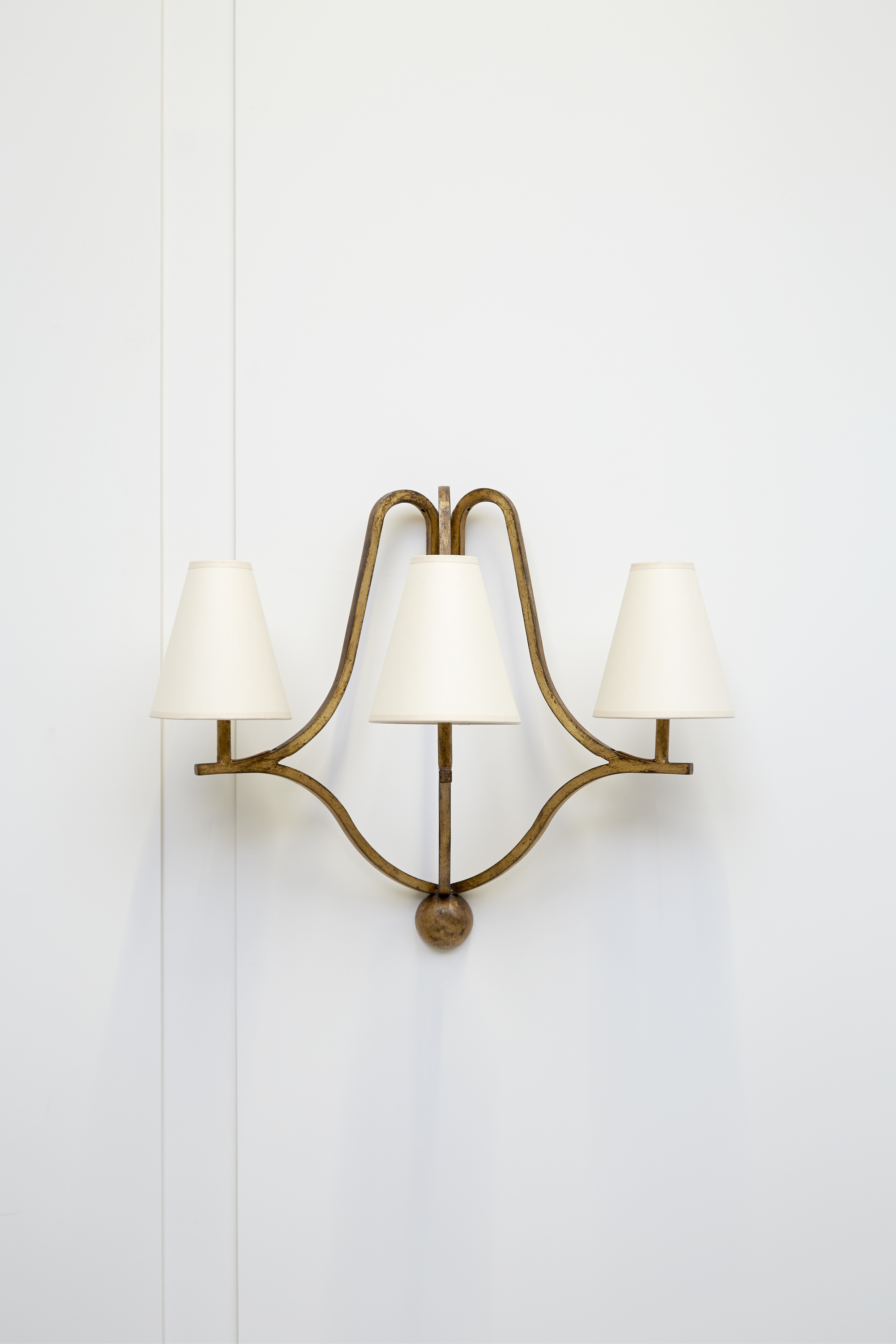 Jean Royère, Paire d’appliques “Jacques”, vue 03