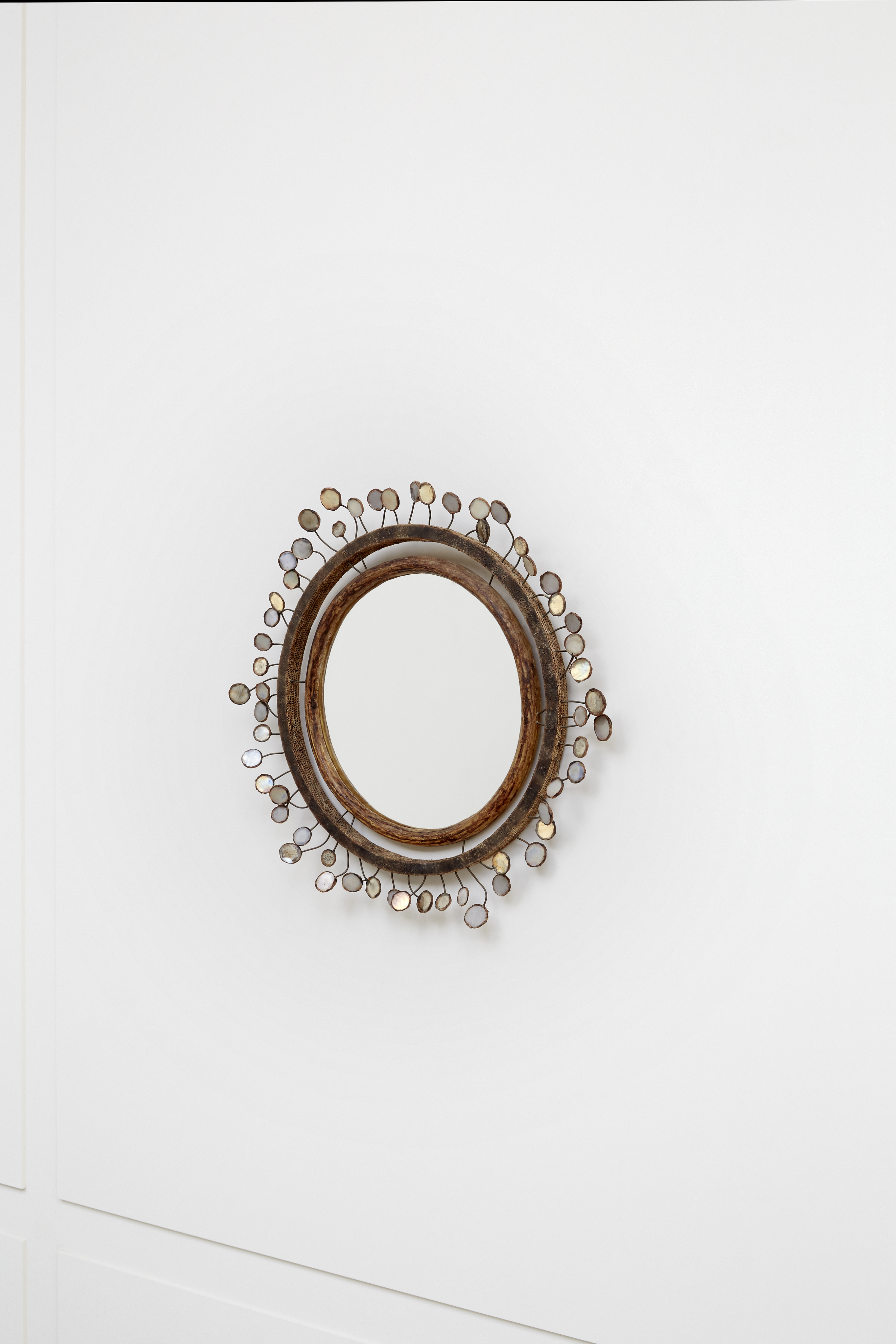 Line Vautrin, Rare miroir «Sequins», vue 02