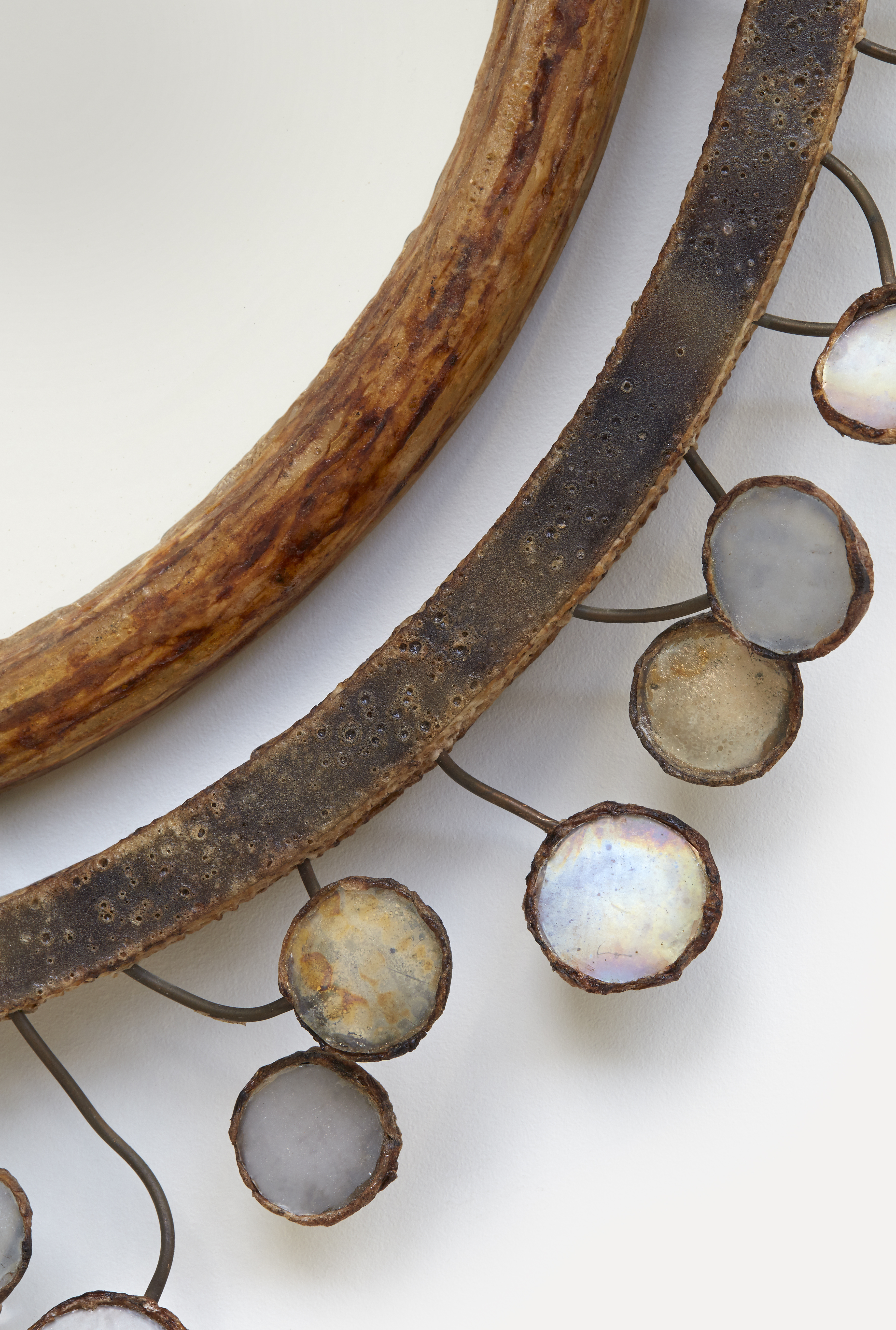 Line Vautrin, Rare “Sequins” mirror, vue 04