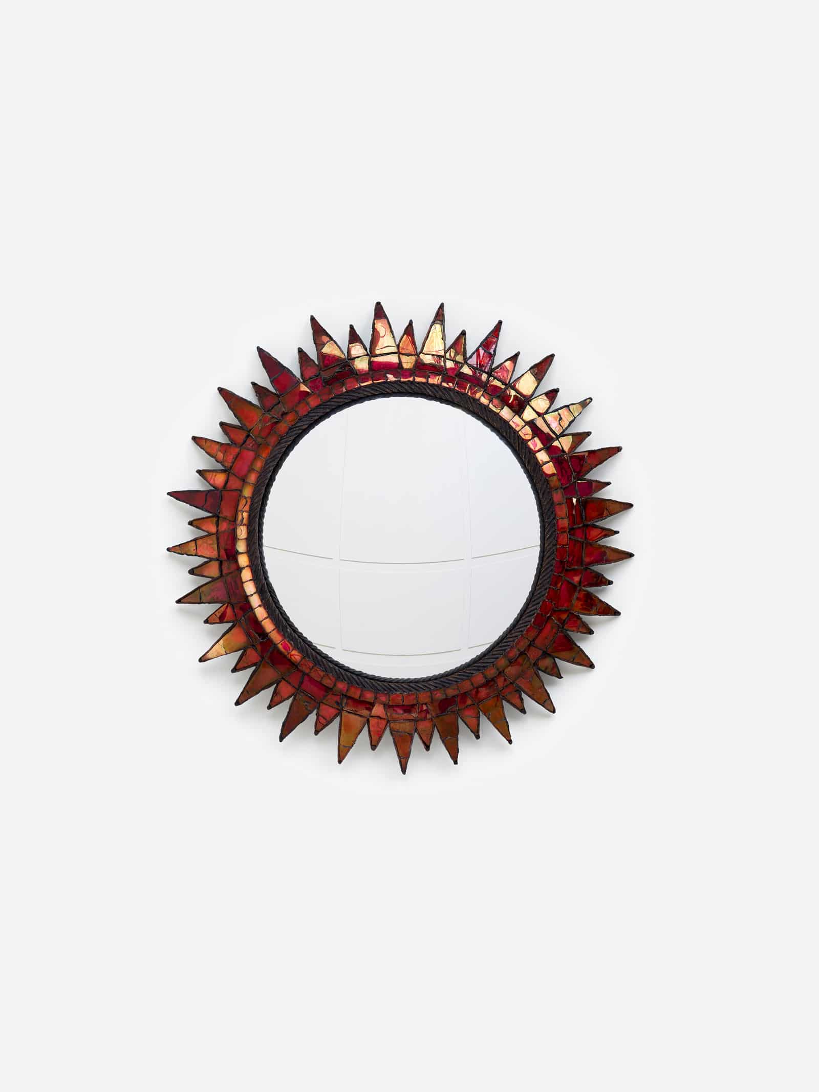 Line Vautrin, Miroir «Soleil à Pointes n°3» rouge, vue 01