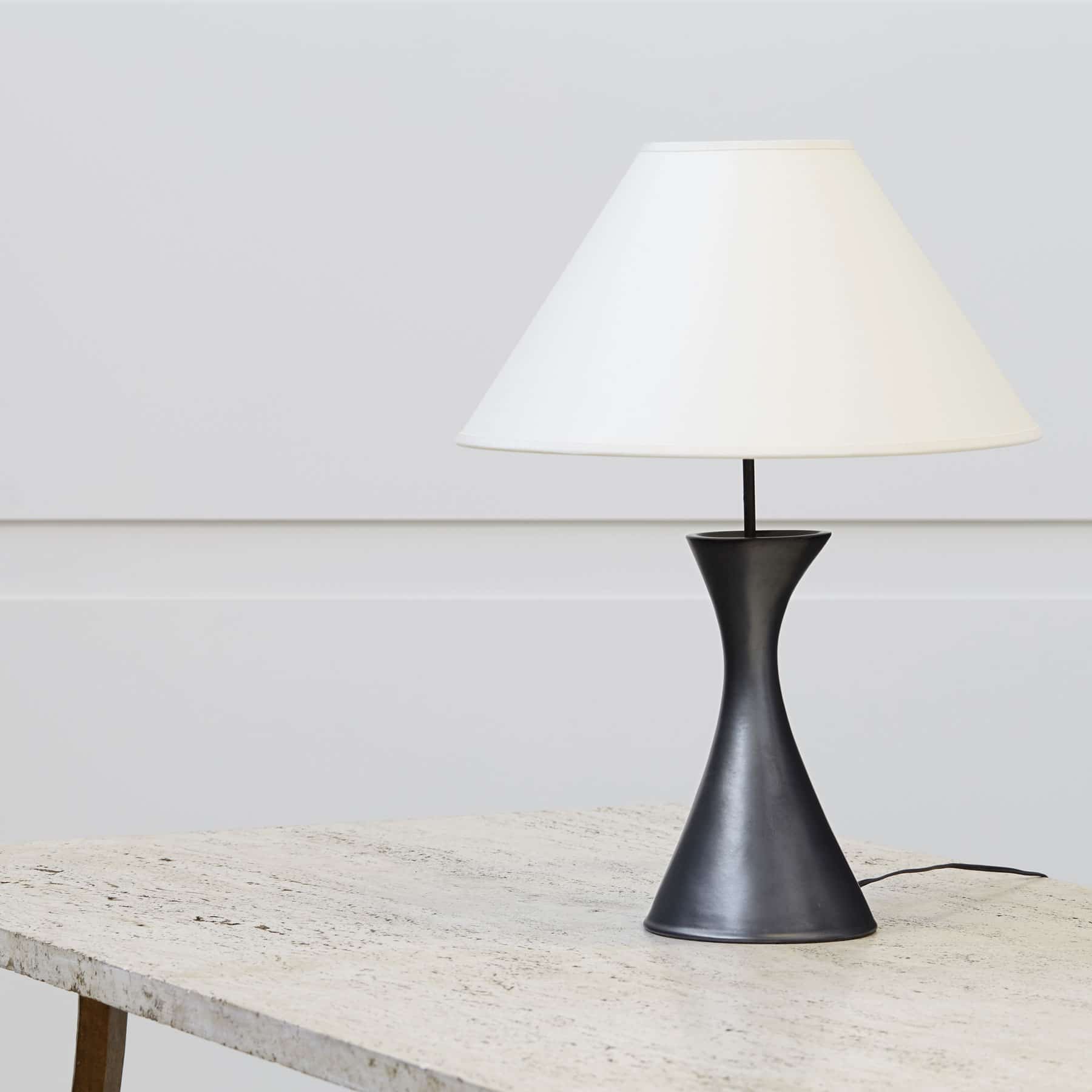 Black enemal ceramic lamp