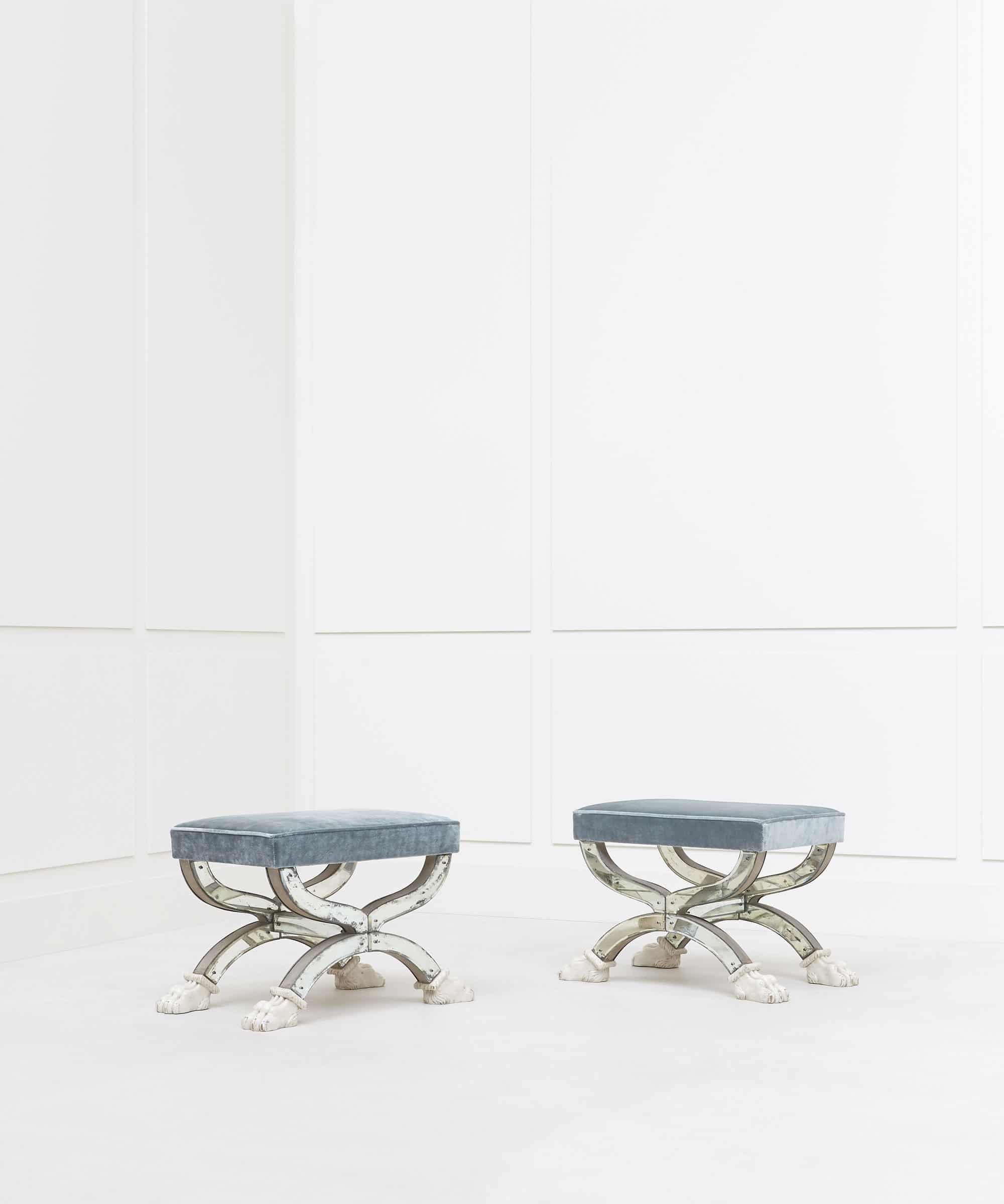 Serge Roche, Paire de tabourets, vue 02