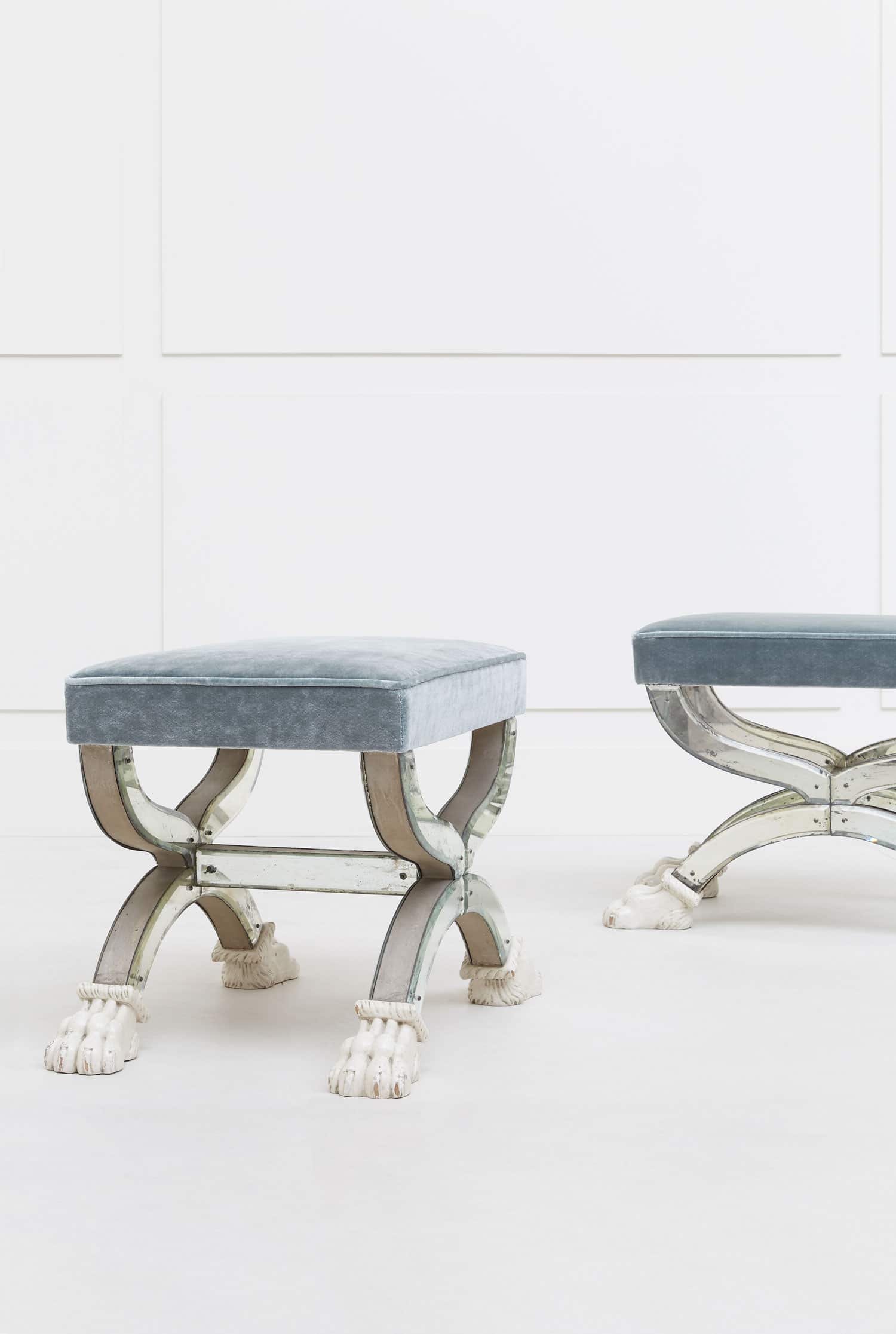Serge Roche, Paire de tabourets, vue 03