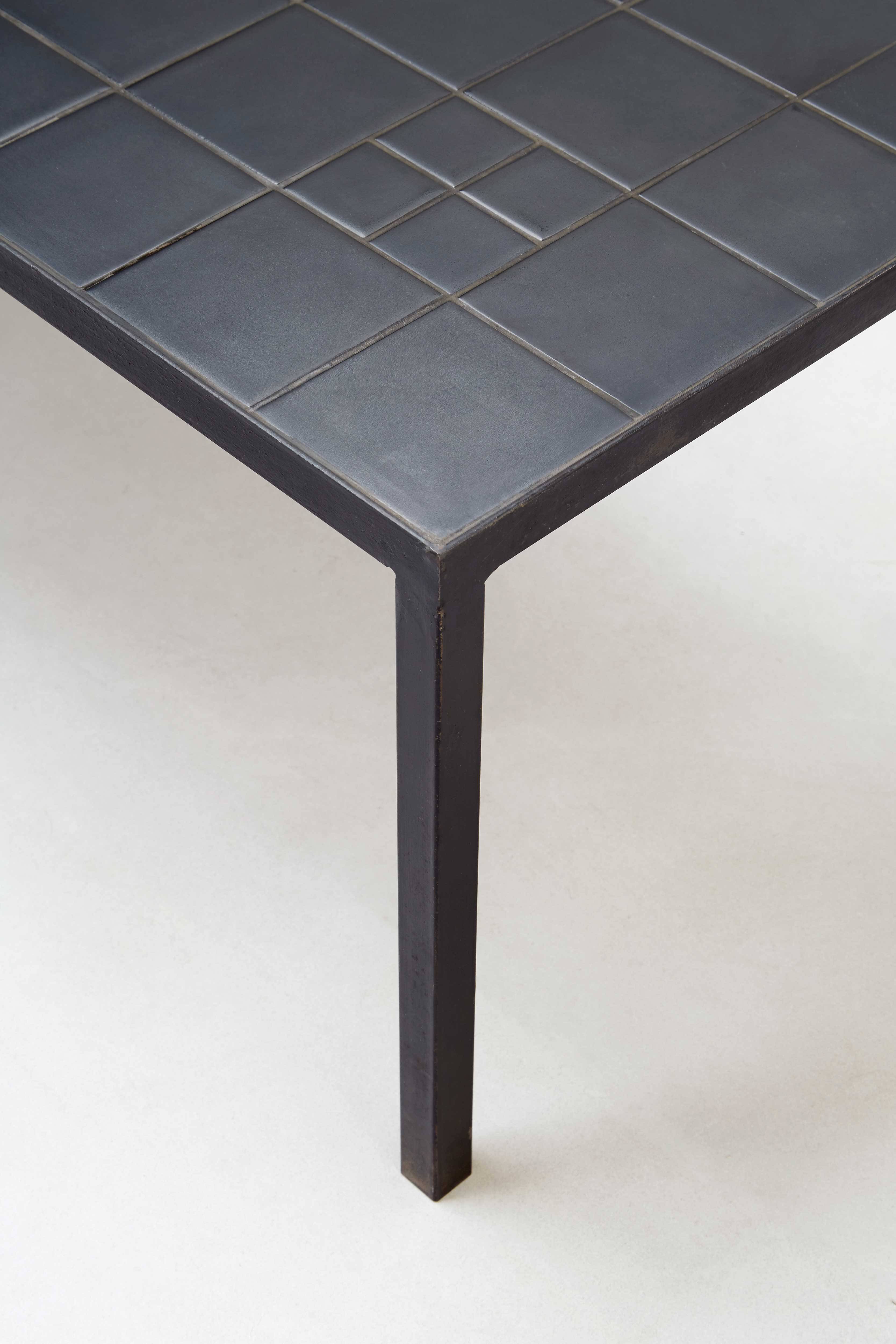 Georges Jouve, Black ceramic coffee table, vue 03
