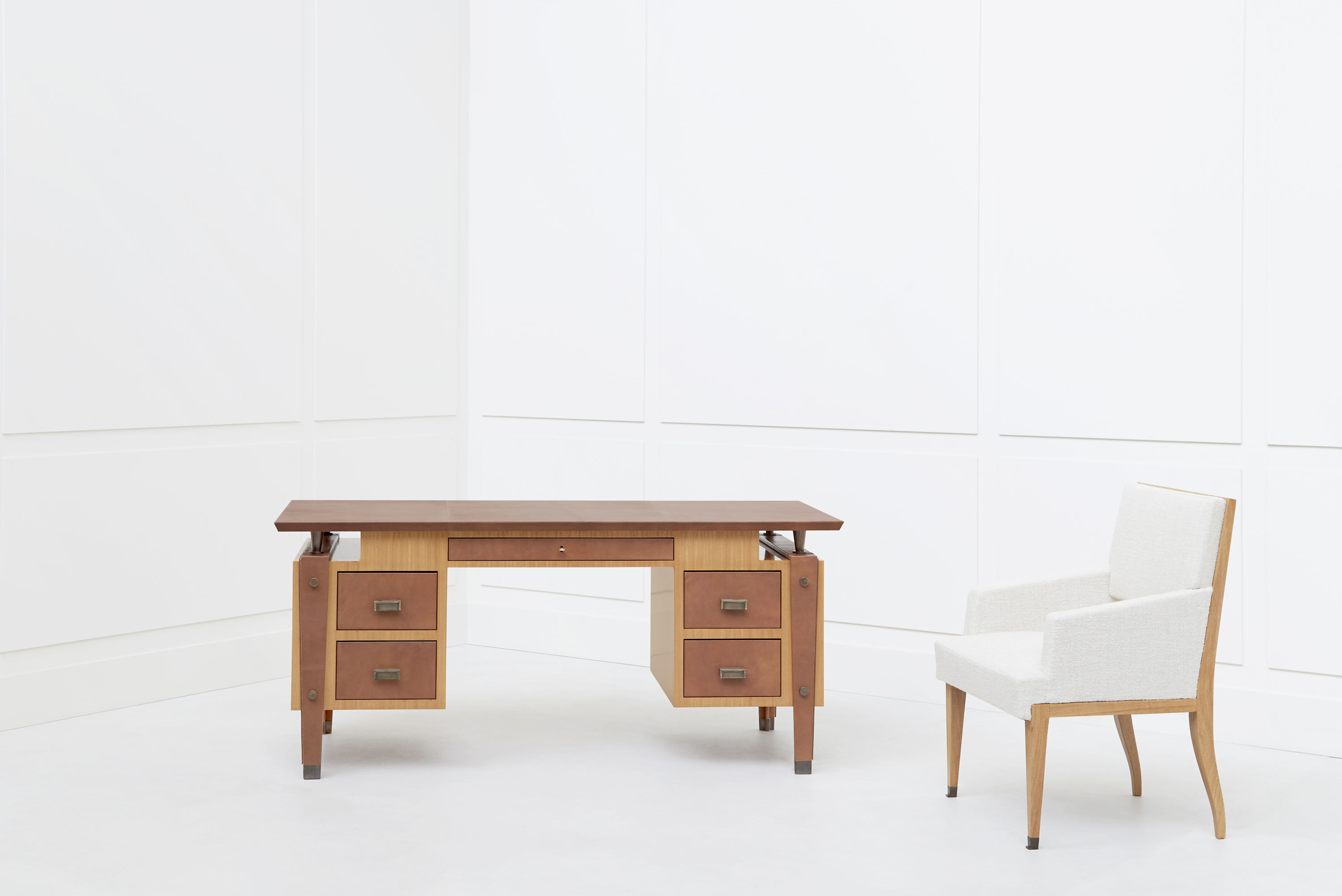 Jacques Quinet, Bureau et son fauteuil, vue 02