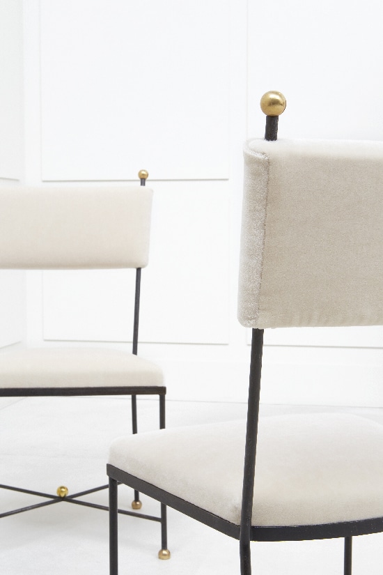 Jean Royère, Paire of « Boule » chairs, vue 03