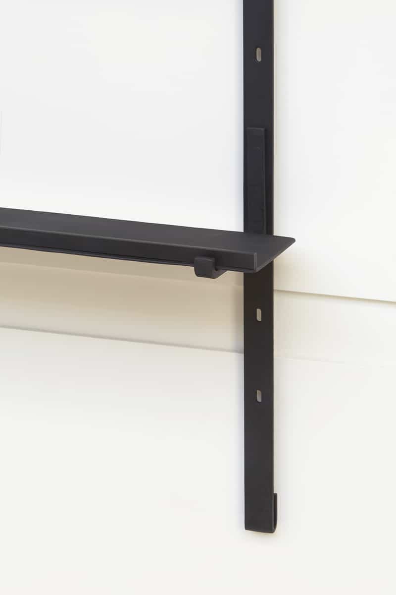 Pierre Chareau, «PD 698» wall shelf, vue 03