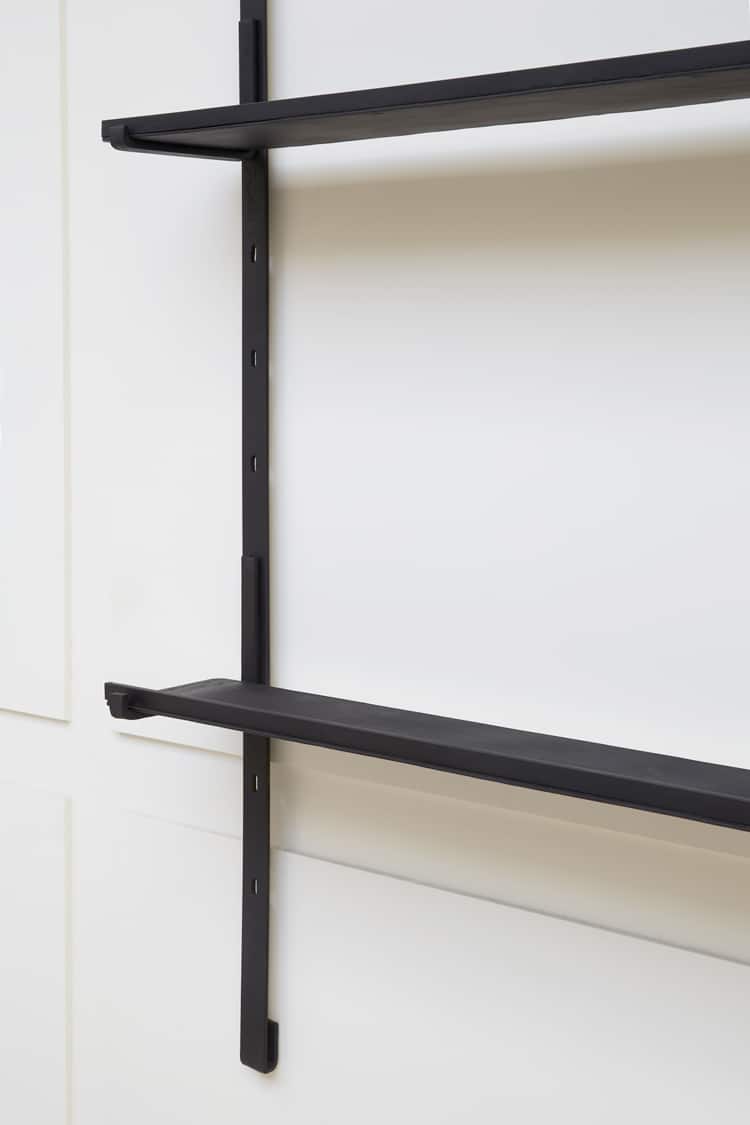 Pierre Chareau, «PD 698» wall shelf, vue 04