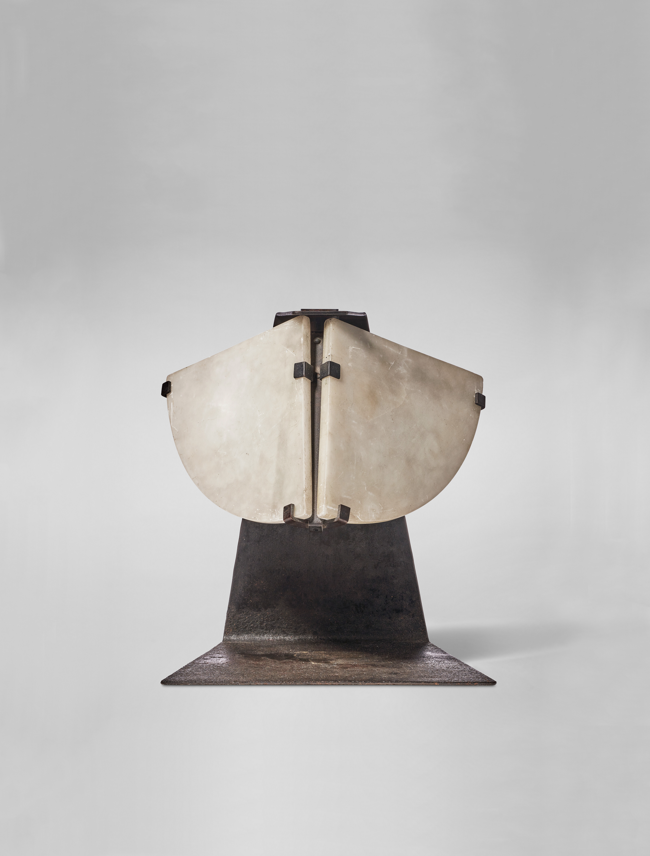 Pierre Chareau, “Masque” Lamp, vue 01