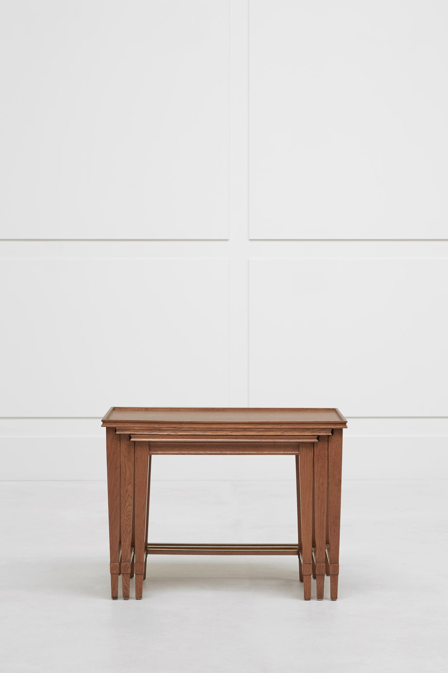 Jean-Michel Frank, Set of nesting tables, vue 03