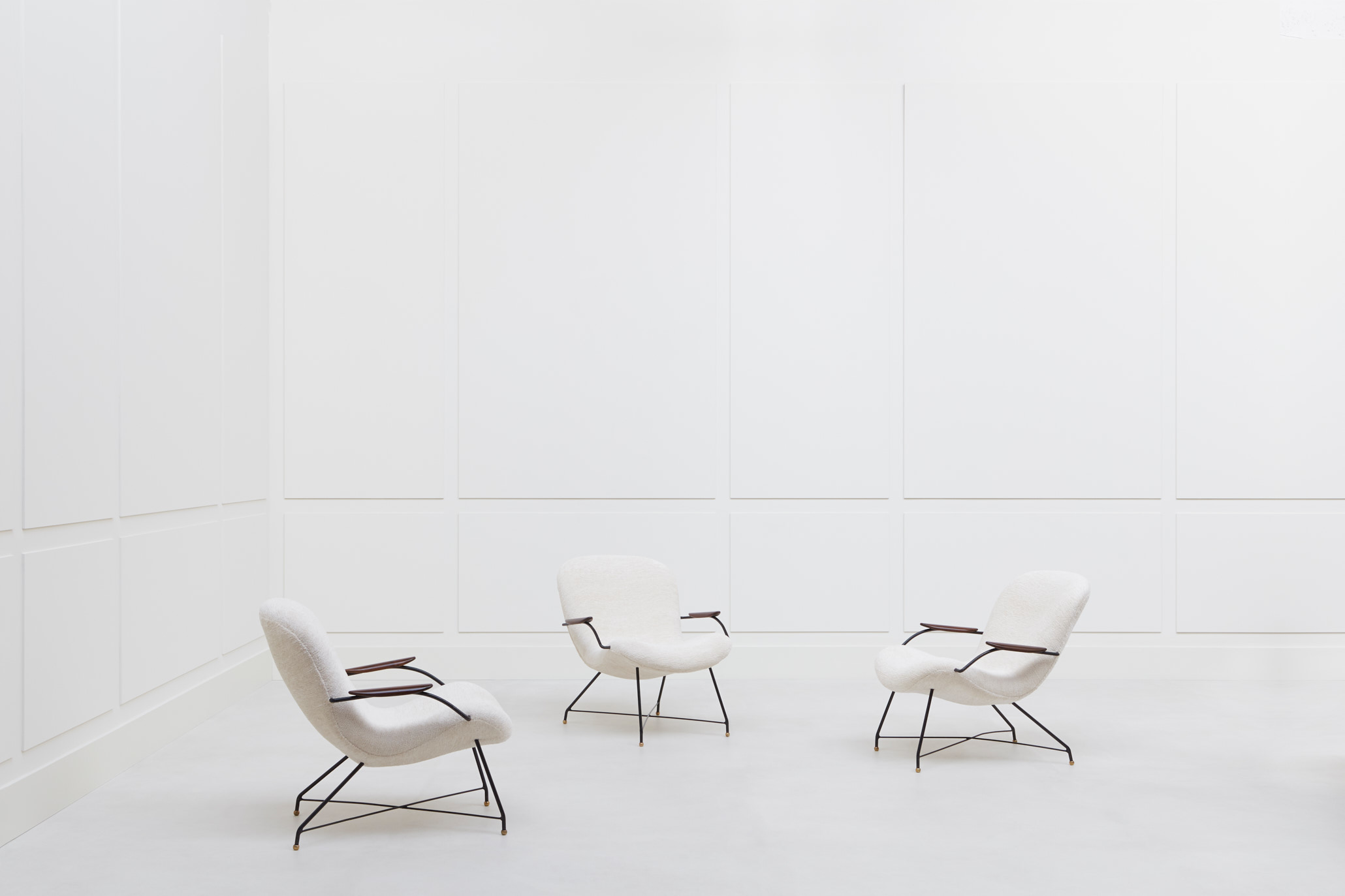 Carlo Hauner & Martin Eisler, Set of three armchais, vue 02
